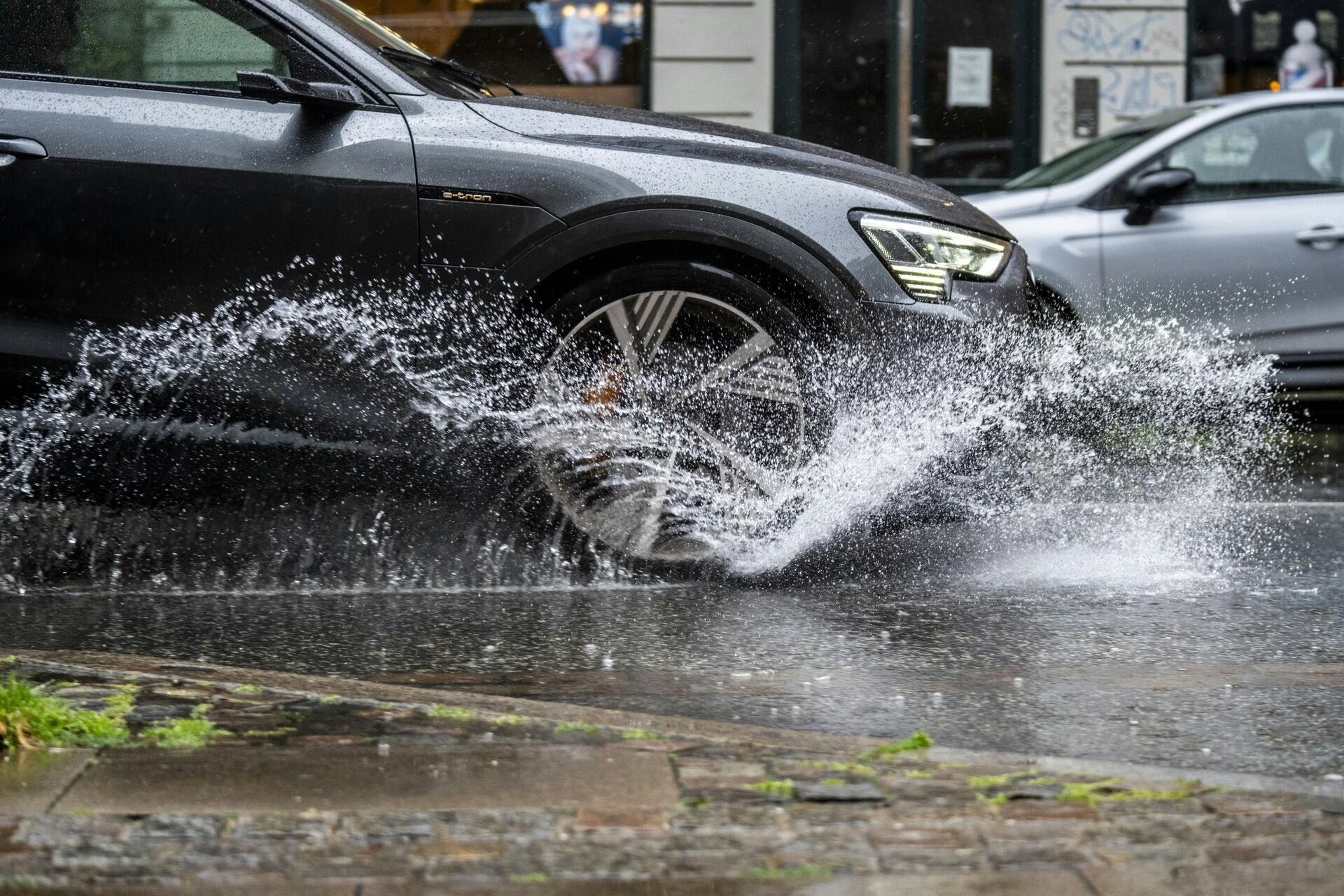 Danmark kan se frem til en mere stabil og tør weekend efter en uge med kraftig nedbør, lyder det fra DMI’s vagthavende meteorolog Trine Pedersen.