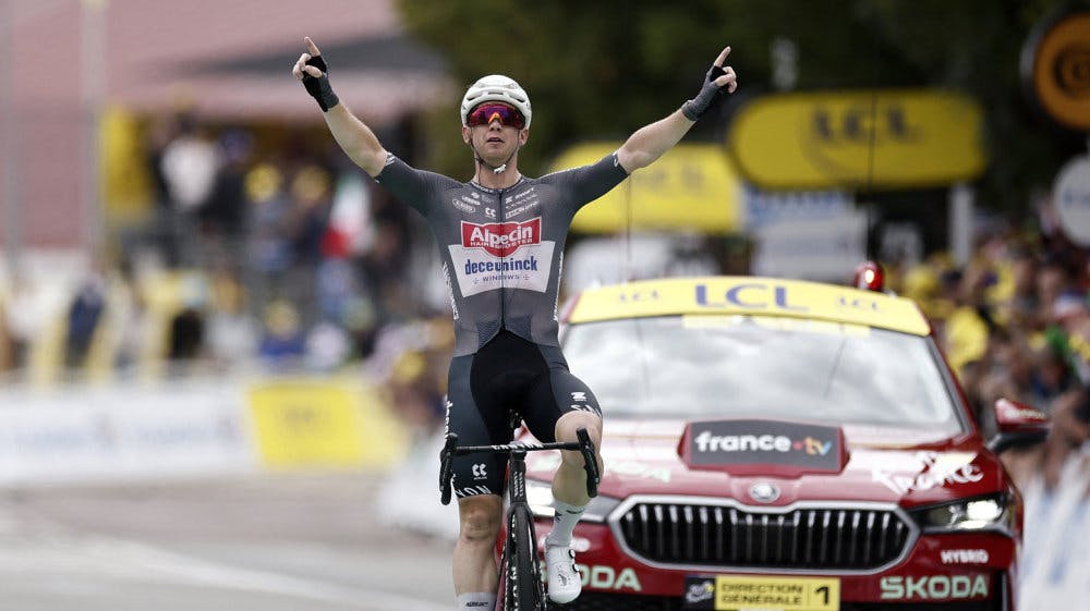 Kaden Groves tager normalt sine sejre i massespurter, men lørdag vandt han en flot solosejr fra udbrud på 20. etape af Tour de France.