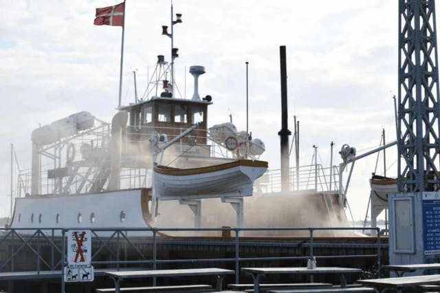 Færgen Ida er lørdag gået i brand.