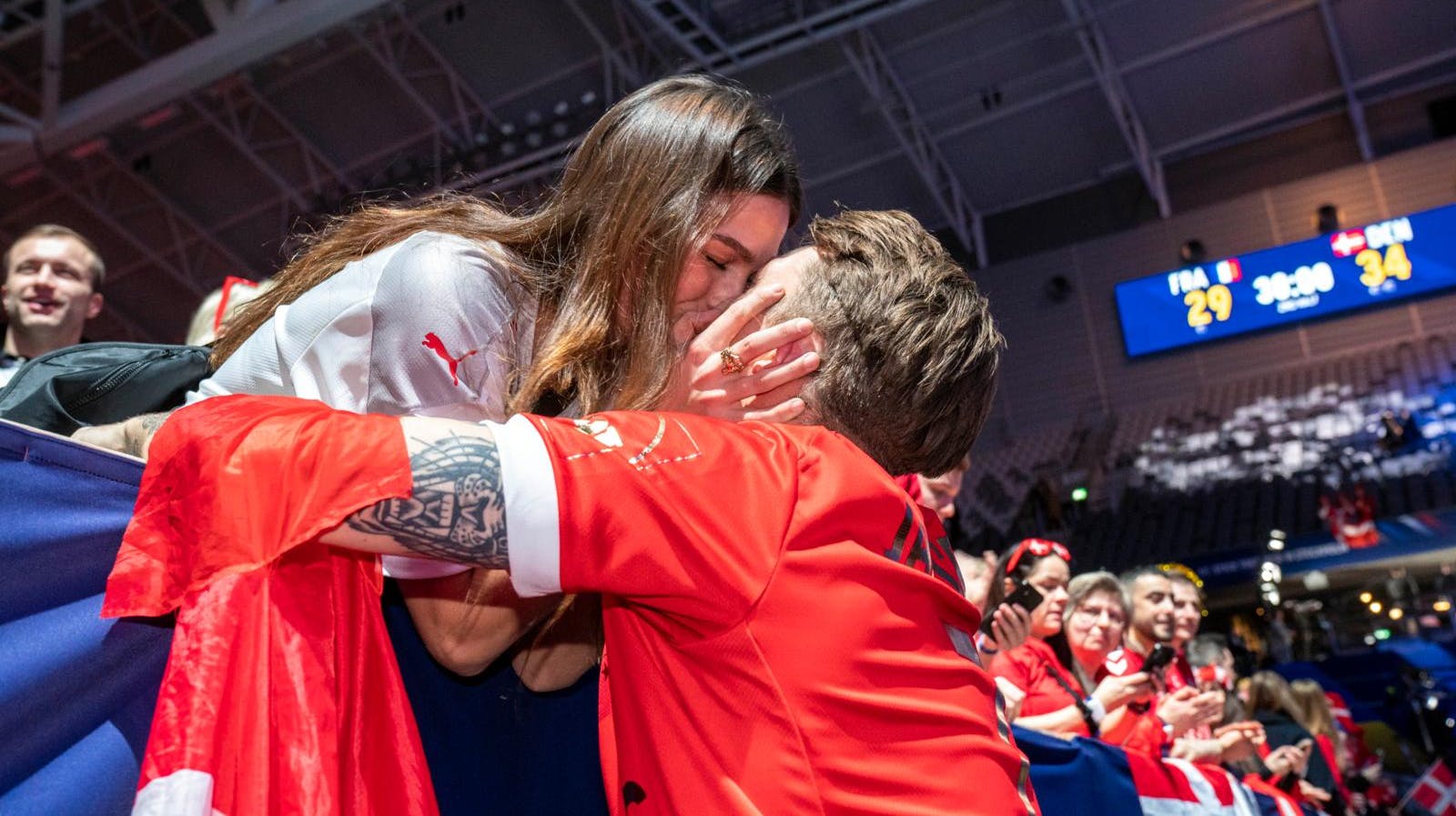 Helena Elver og Emil Jakobsen havde hinanden med i fremtidsplanerne. Nu er det slut.