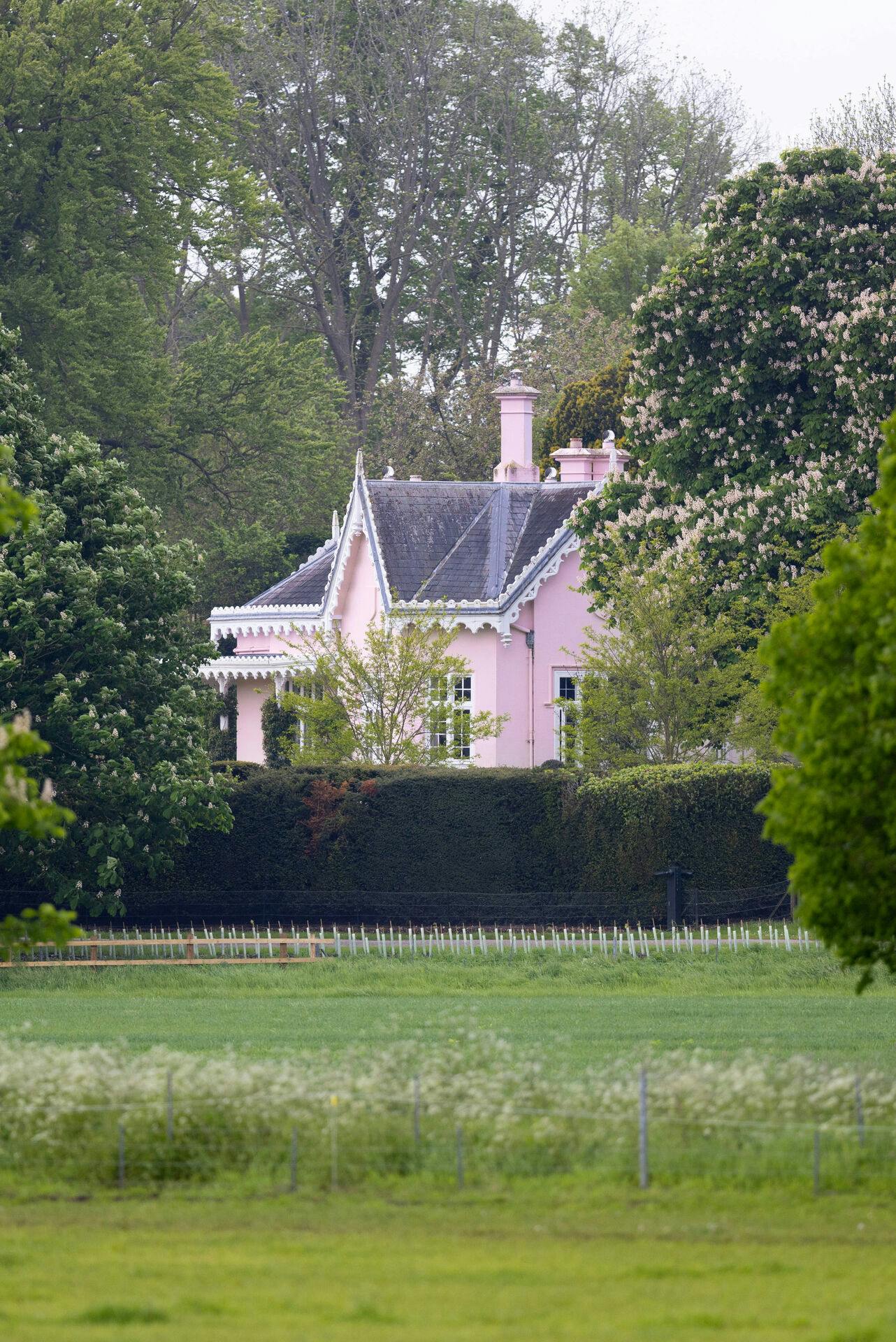 Adelaide Cottage, hvor Wales-parret holder til.