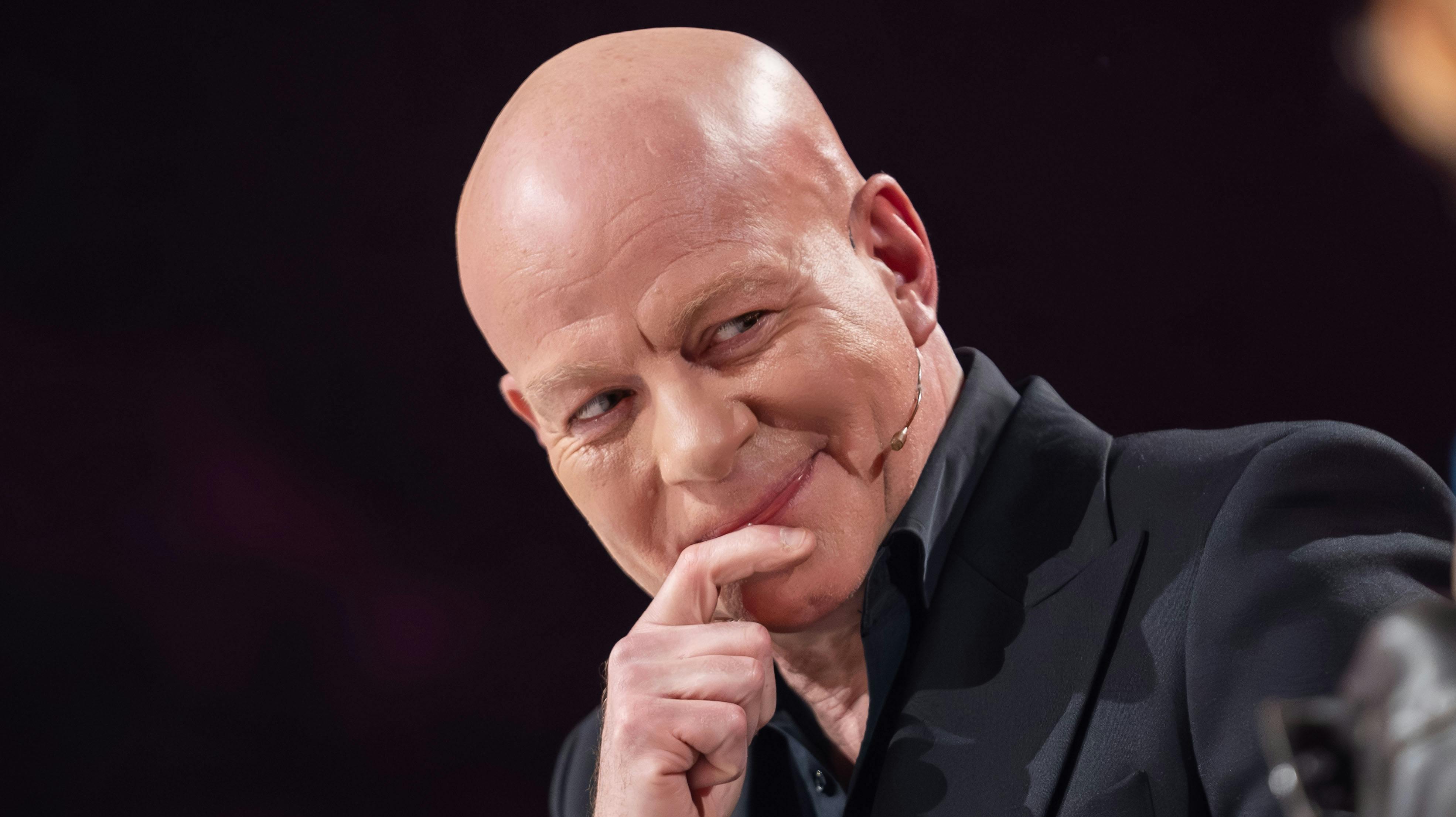 OPGAVE: X Factor - første liveshowHer er det dommertrioen med Nanna Øland Fabricius (Oh Land), Simon Kvamm og Thomas Blachman.STED: Priorvej 230JOURNALIST: Nicklas Lagerstorf og Frederikke StageFOTOGRAF: © Hanne Juul/ Aller Foto & VideoDATO: 20250221