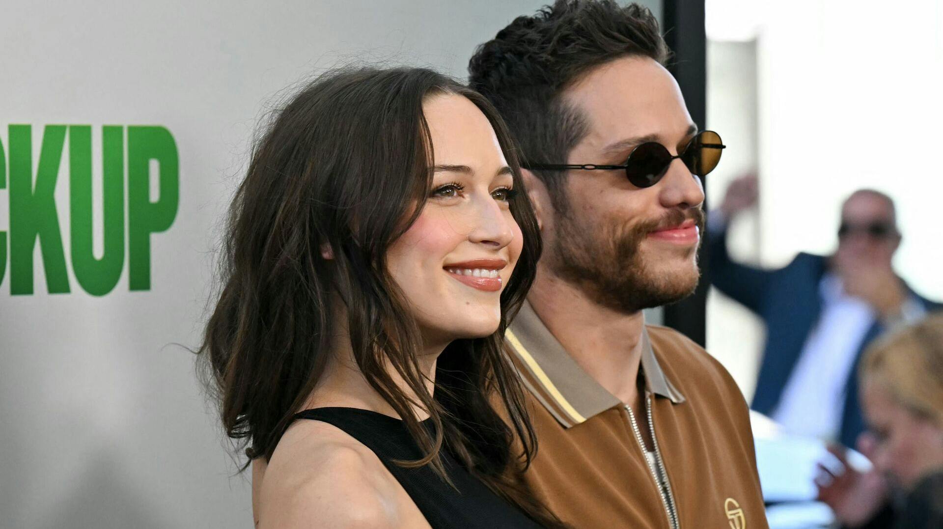Pete Davidson og kæresten Elsie Hewitt.