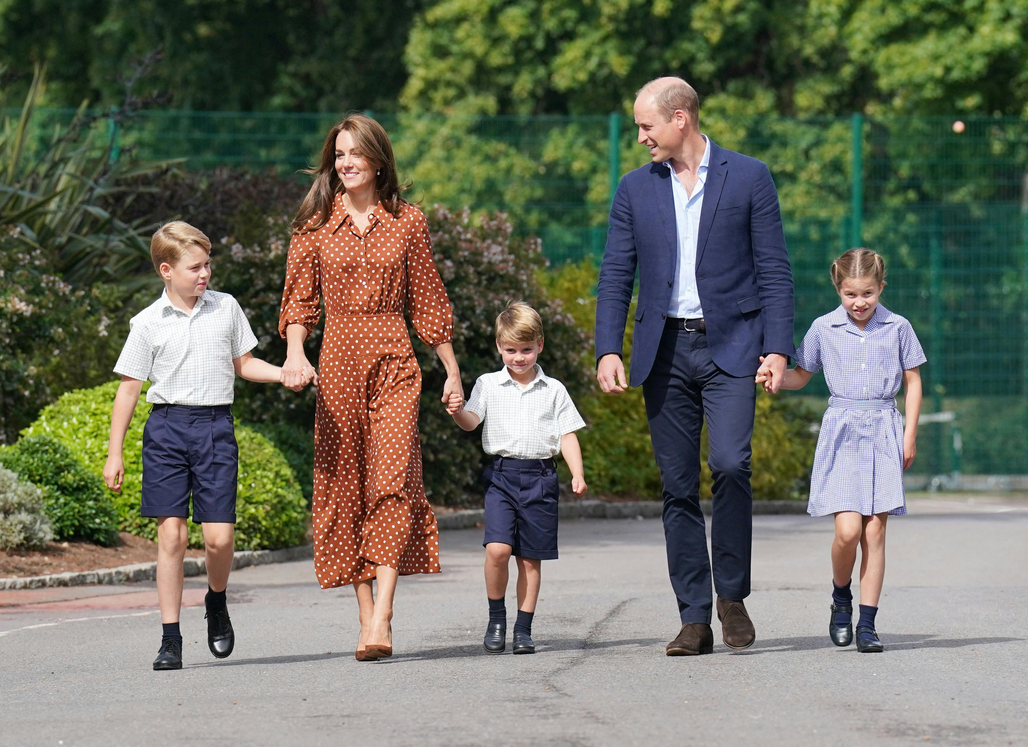 Prins William og prinsesse Kate med deres tre børn, George, Charlotte og Louis.