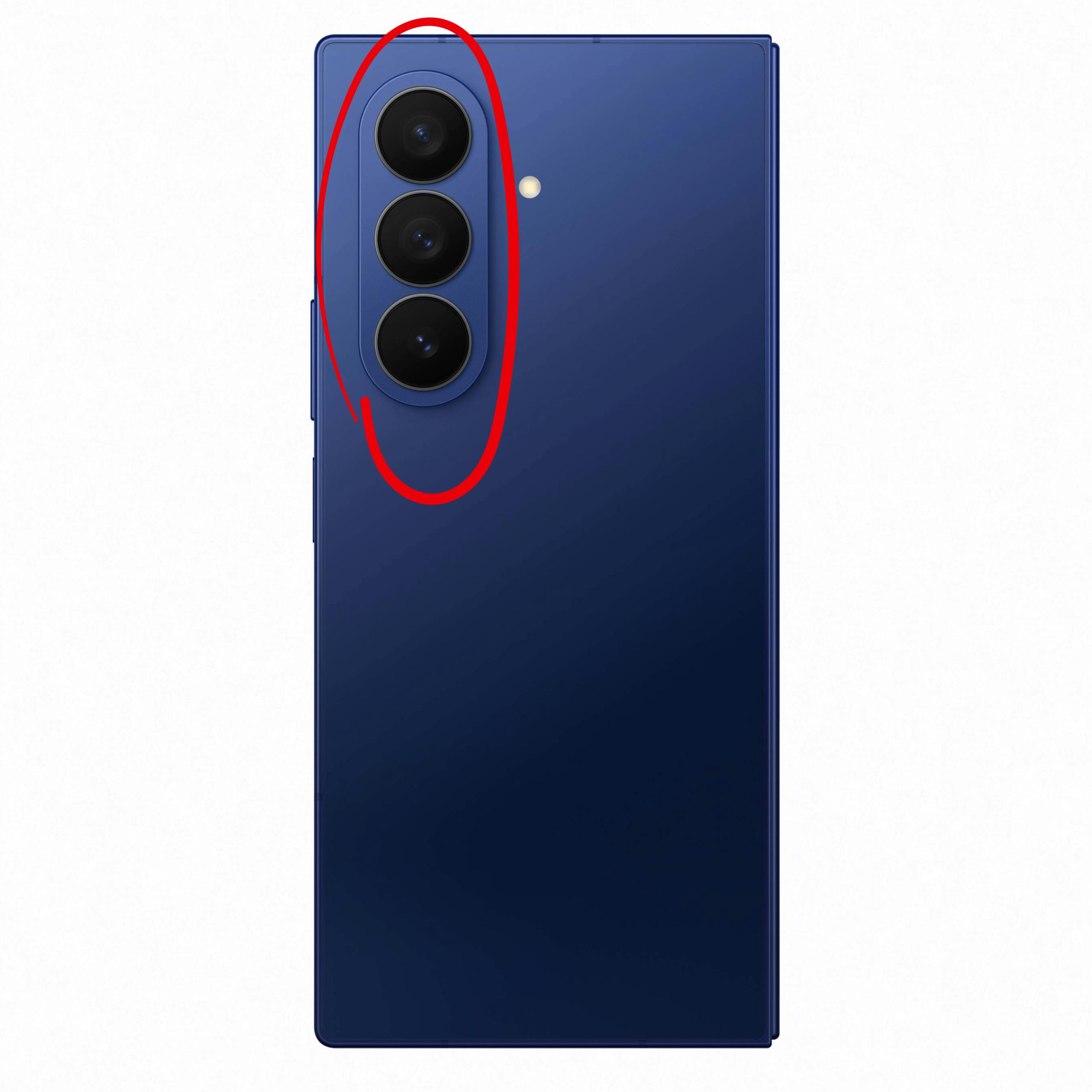 Kameraet leverer billeder i topklasse, men det store kameramodul får telefonen til at vippe irriterende på bordet.