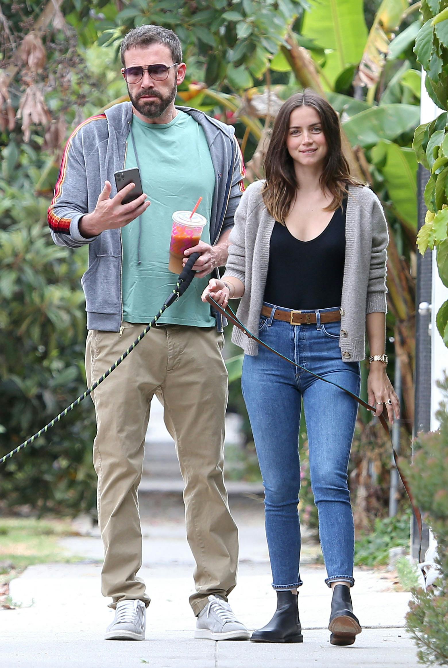 Ana de Armas har tidligere dannet par med Ben Affleck. Her fotograferet sammen i Venice Beach i juli 2020.