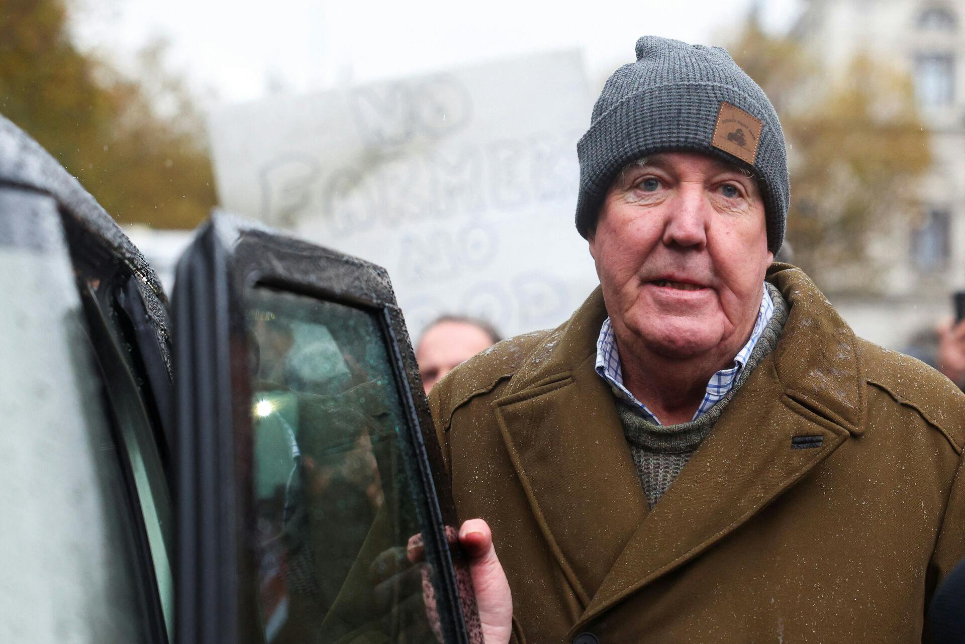 Jeremy Clarkson og gården Diddly Squat er blevet ramt af turbulose.