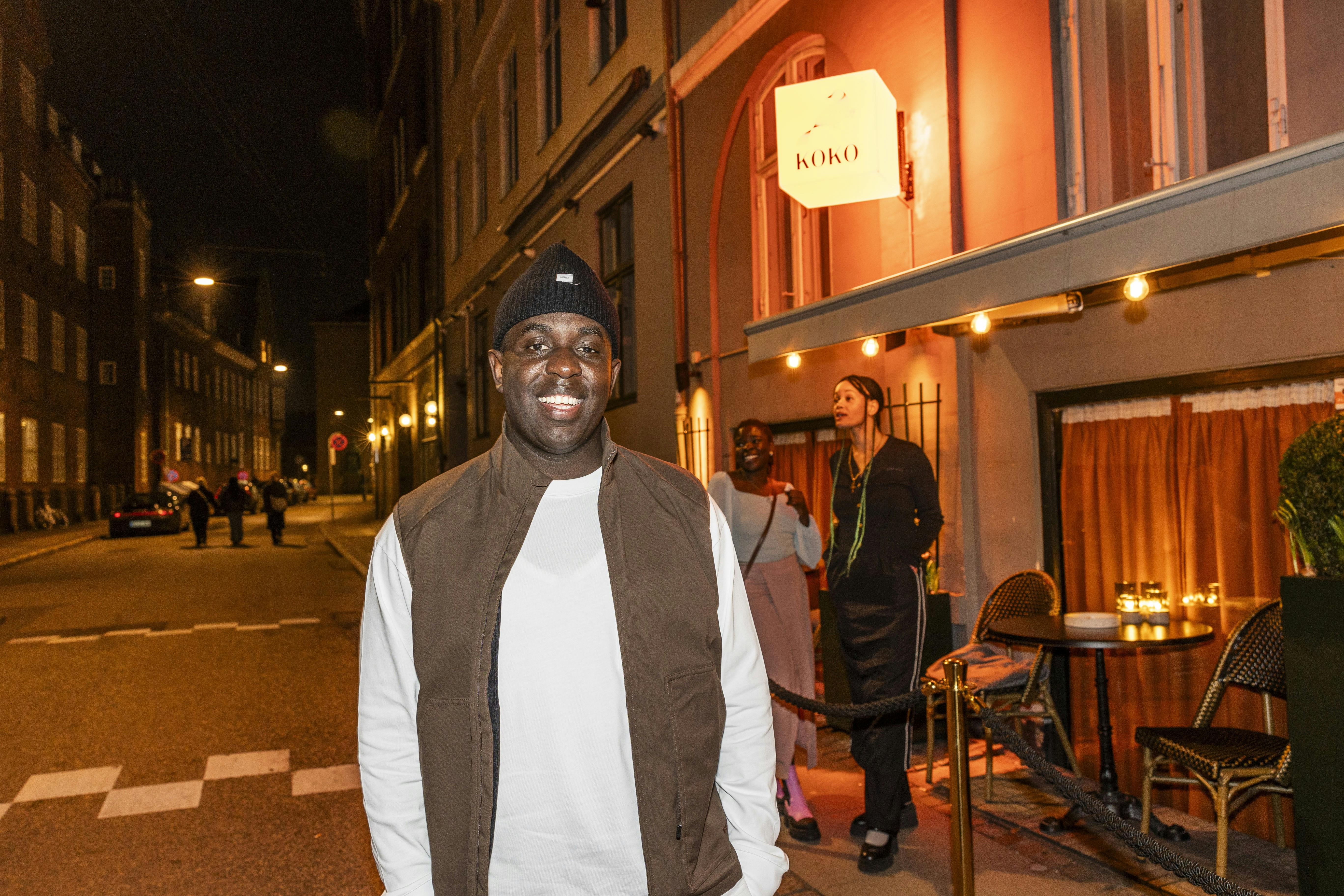 Melvin åbner Bar i København.