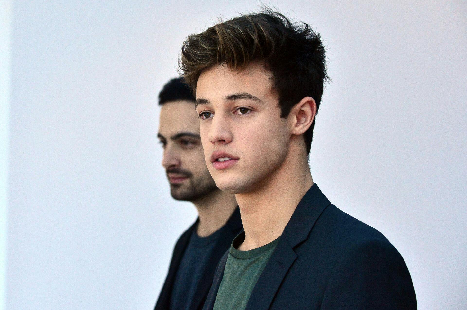 Cameron Dallas tilbage i 2017.