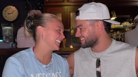 Chris Hughes, der danner par med Jojo Siwa, er blevet fyret af BBC.