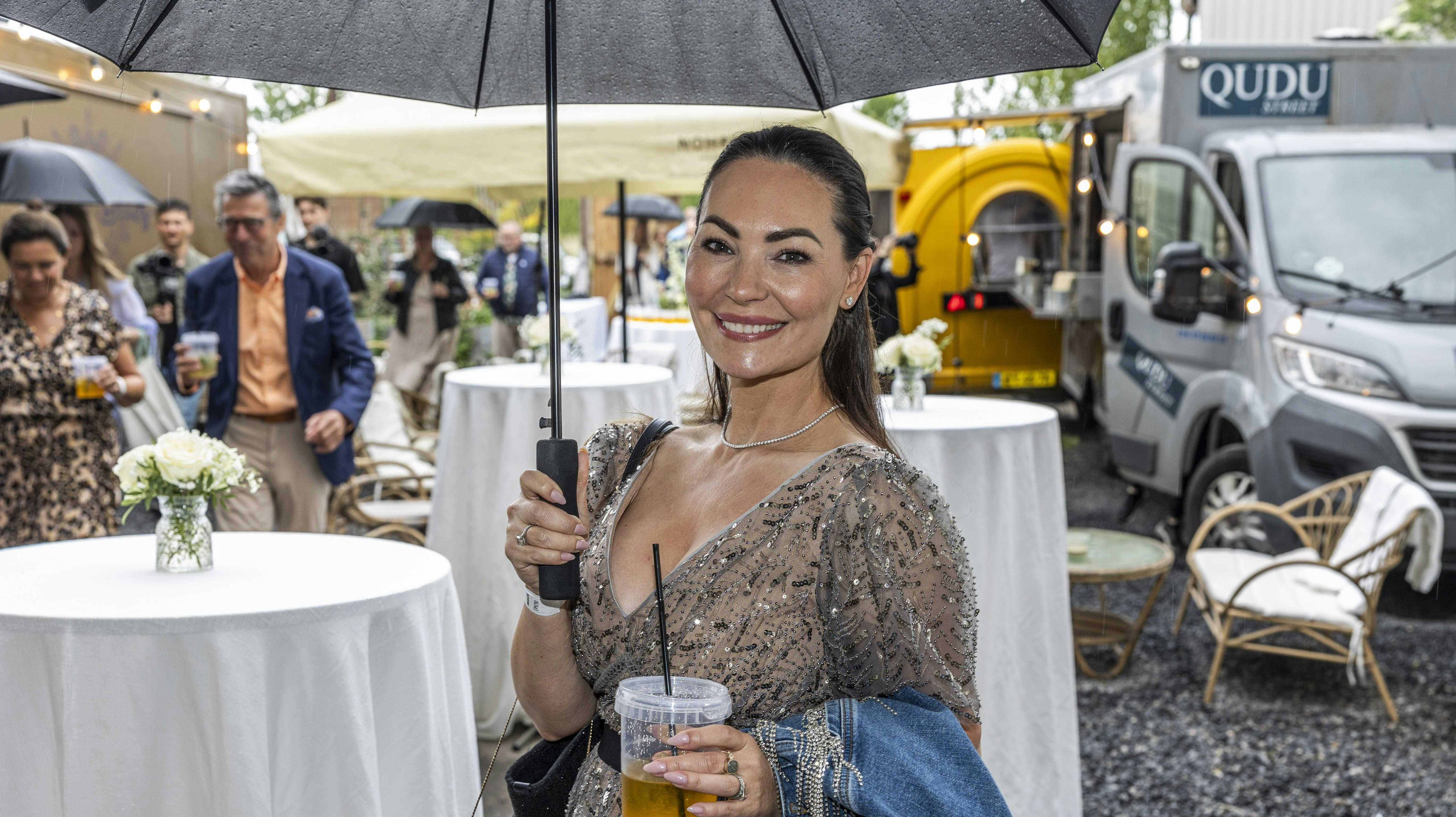 Mascha Vang deler et helt vildt billede af sin røv, efter hun var ude for en uheldig episode i det nye TV 2-program "Boksen".