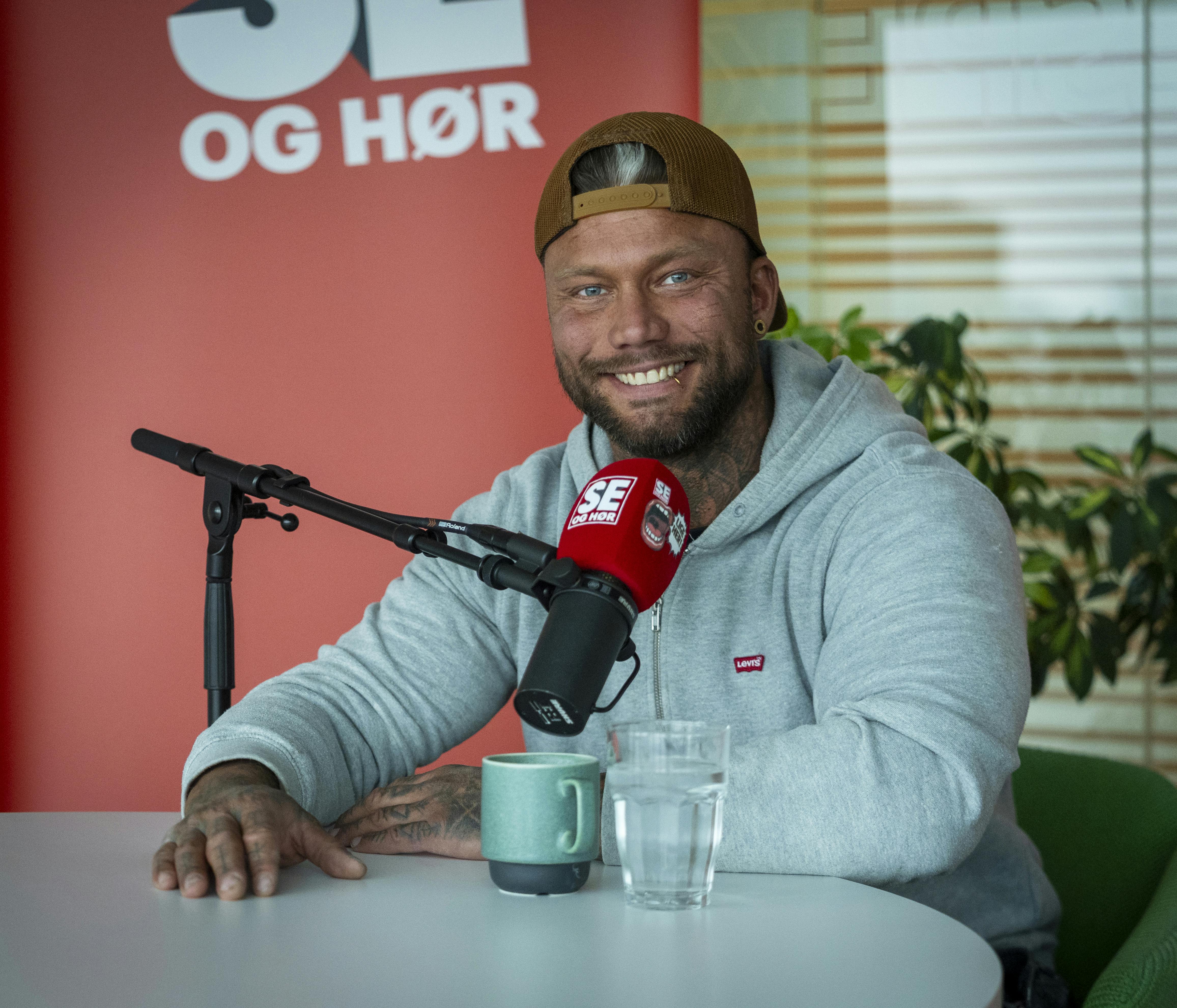 Simon "Smukke Simon" Iversen er gået i luften med sit OnlyFans-projekt, og det tyder på, det går rigtig godt.