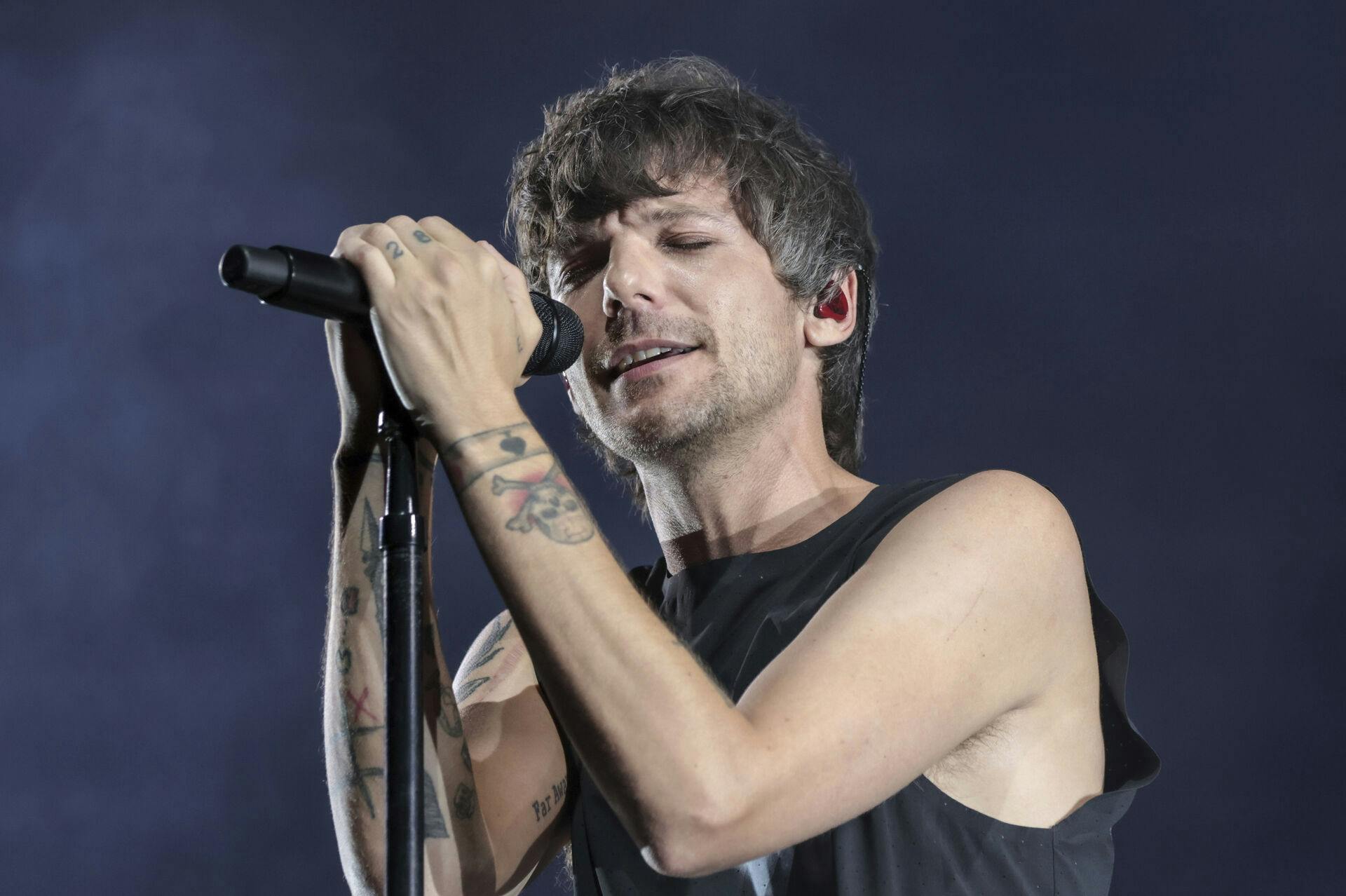 Louis Tomlinson har fundet kærligheden på ny. 