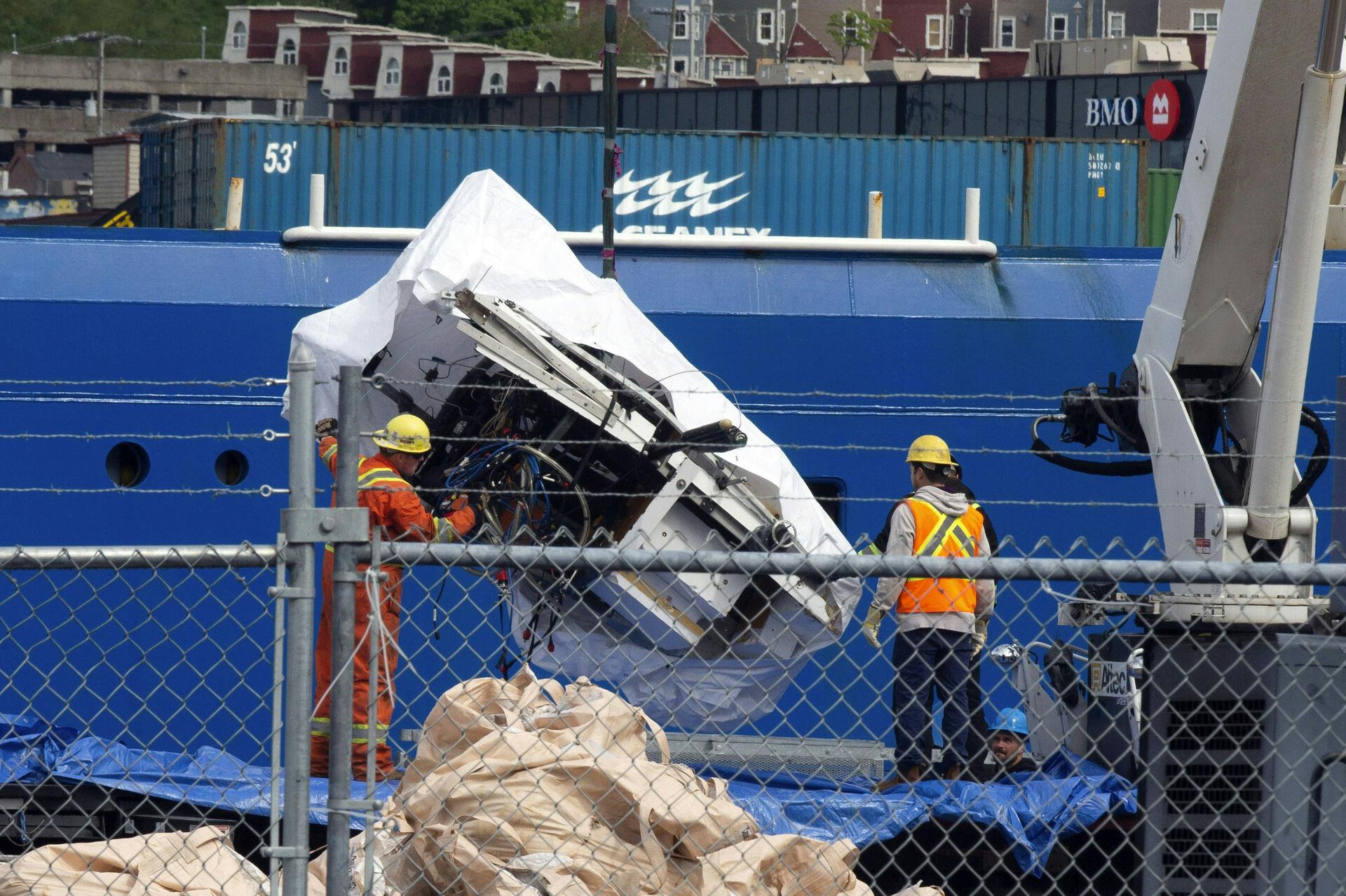 Ubåden "Titan" imploderede på dybt vand under en ekspedition til Titanics vrag.