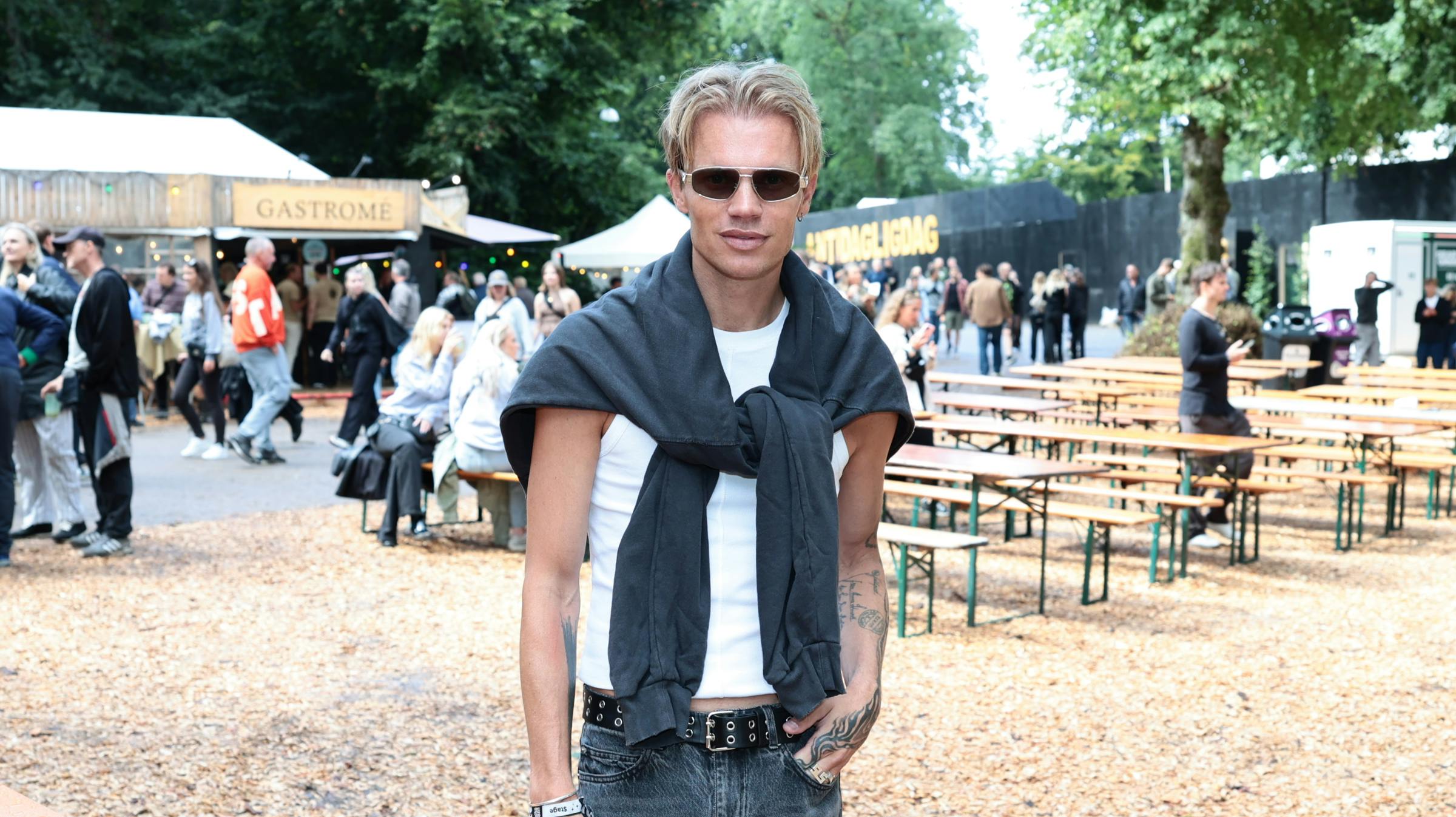 Søren Le Schmidt nyder i disse dage et afbræk fra modeugen i København på Smukfest i Skanderborg.