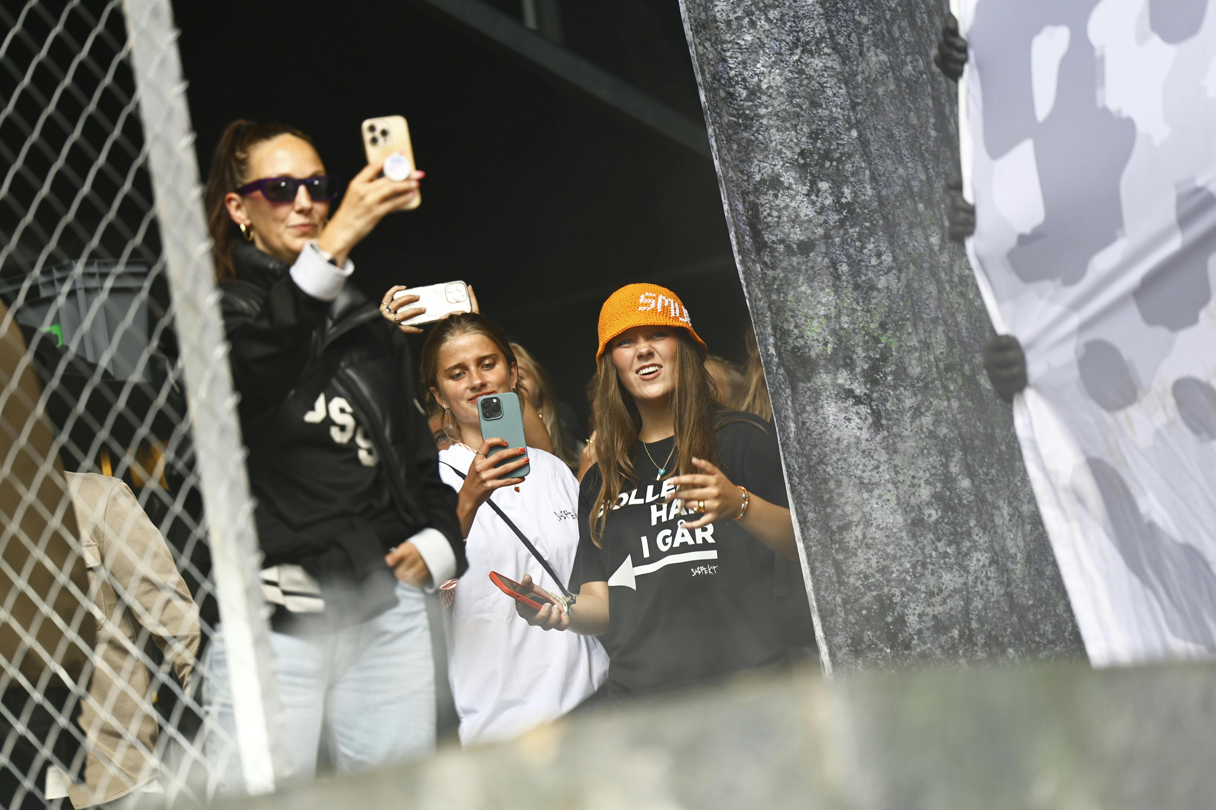 Prinsesse Isabella var helt i hopla, da hun hørte Suspekt på Stjernescenen.