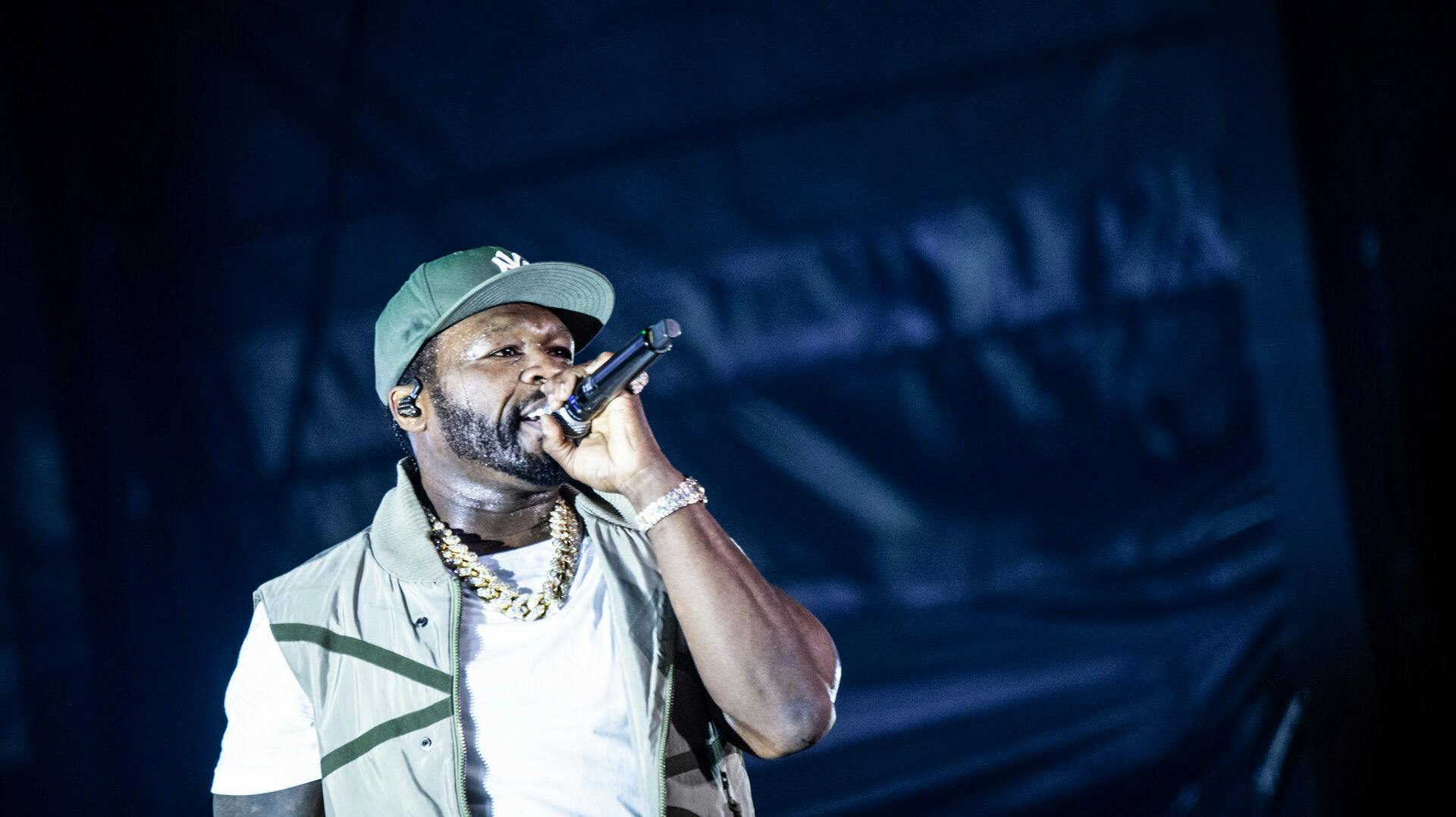 Guldkæden var med. Men 50 Cent får næppe en guldmedalje for sit SMUK-show.