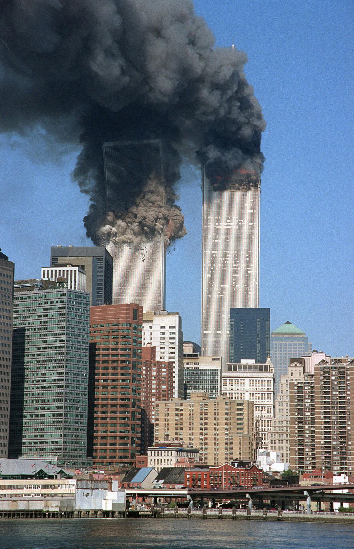 Dagen – 11. september 2001 – er dagen, der ændrede verdenshistorien for altid. Næsten 3.000 uskyldige mennesker mistede livet,