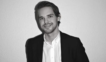 34-årige Philip Westh sidder lige nu i fængsel for blandt andet drab. Imens bliver flere personer dømt for at have delt drabsmandens navn tilbage i 2023.