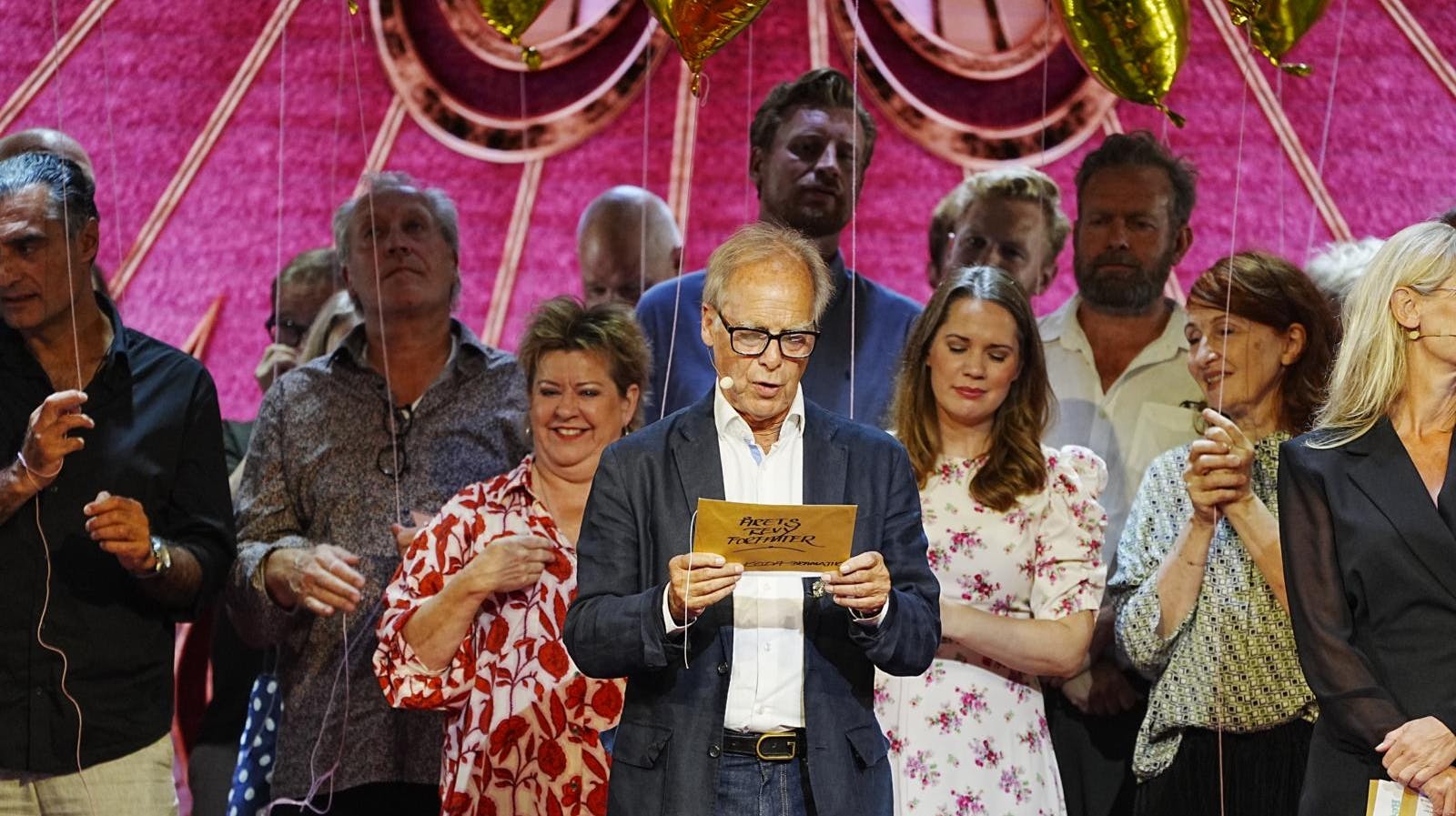 Revyernes Revy 2025 blev afholdt søndag aften.