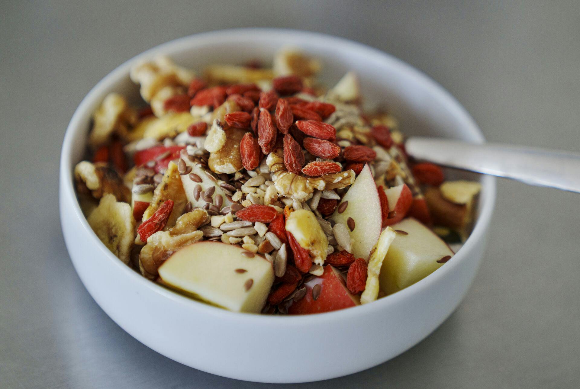 Morgenmad med skyr og müsli i hjemmet. Ballerup, onsdag den 18 september 2024.