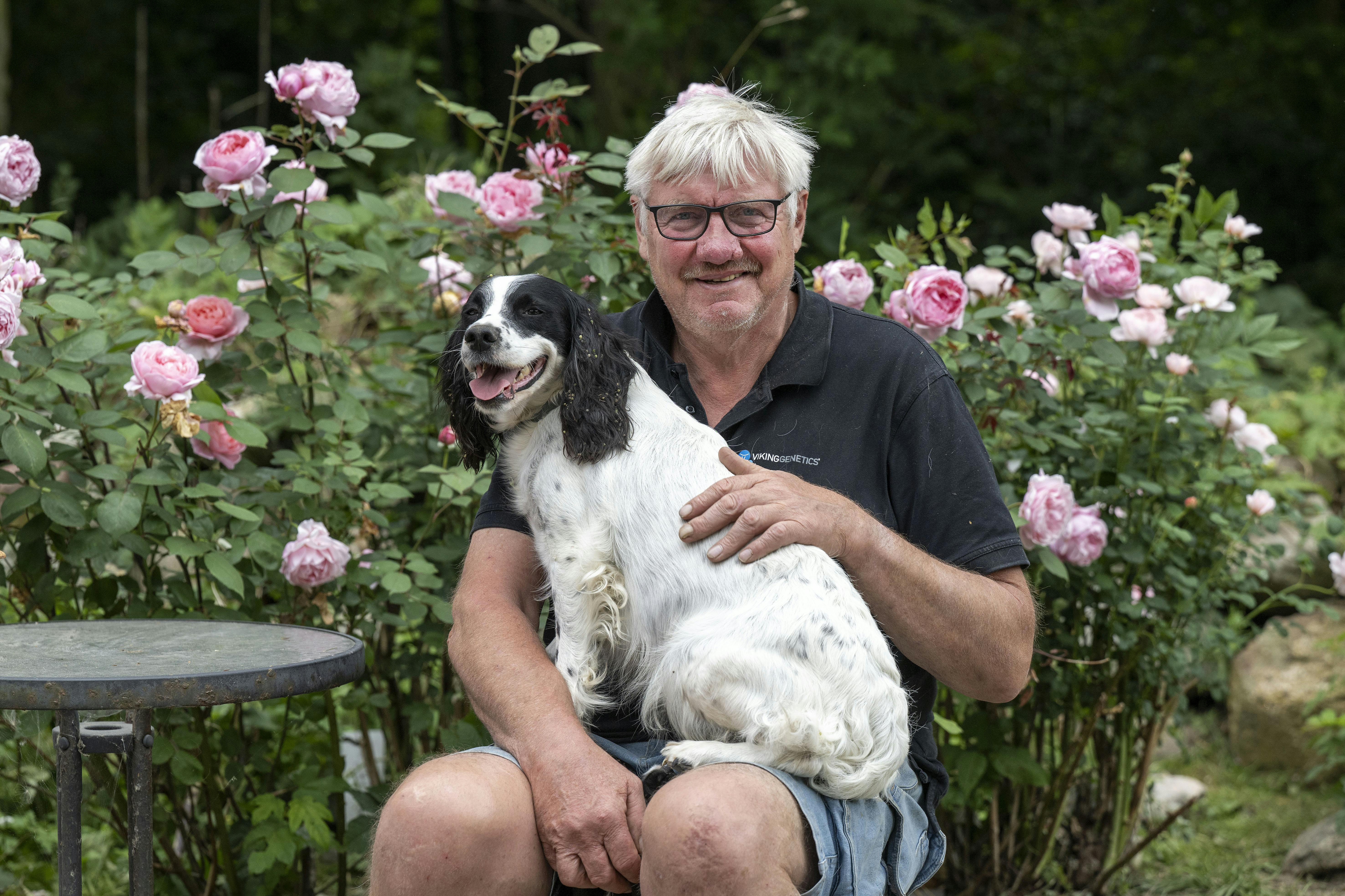 Siden 63-årige Lars Poulsen blev skilt for tre år siden, har han været til nogle singlearrangementer, men det har ikke ført til den store kærlighed. – Der har været noget flirt, men det har ikke udviklet sig til mere, larer den gæve landmand.