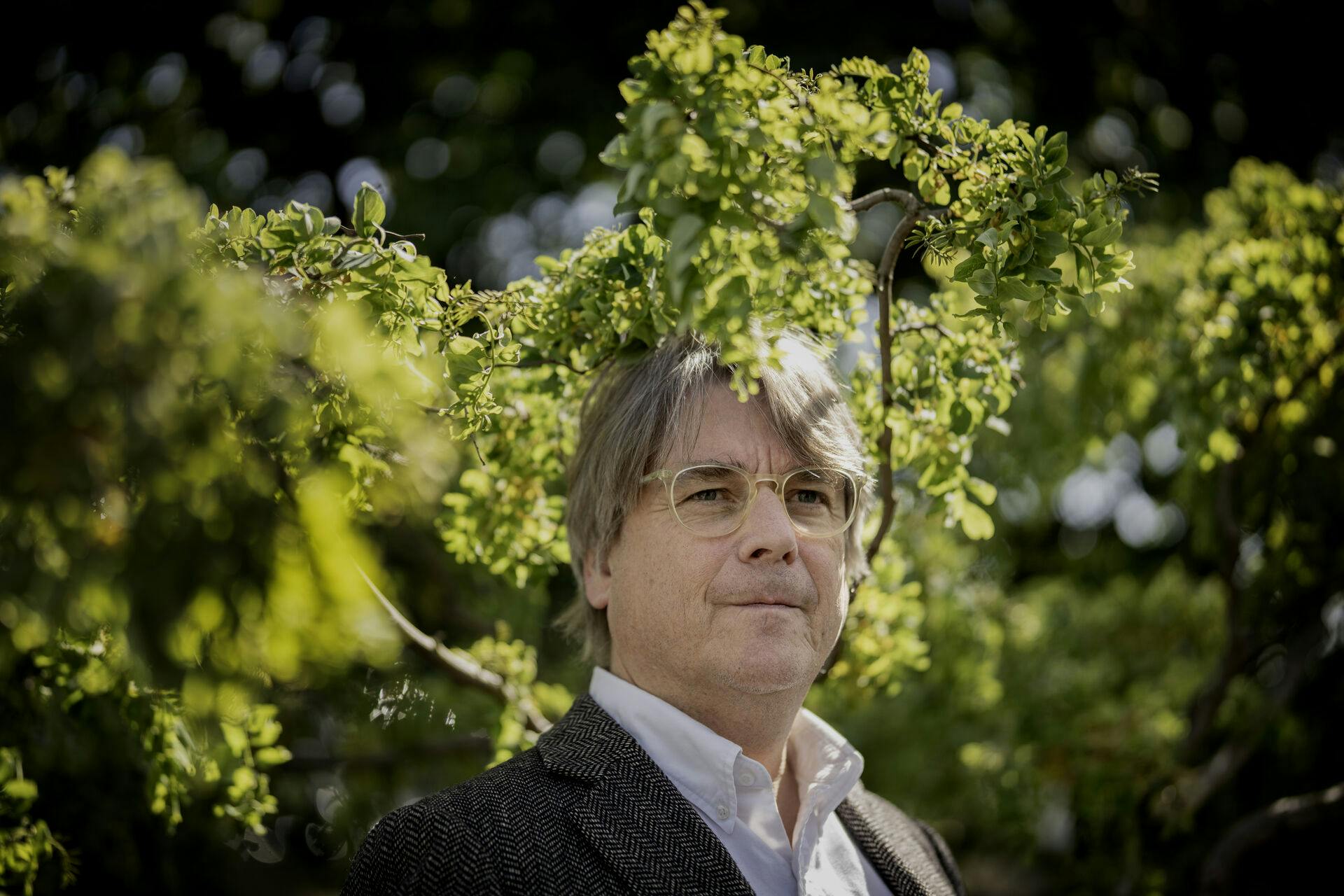 Den folkekære læge, psykiater og radio og tv-personlighed, Peter Lund Madsen er pludseligt død. Han blev 65 år. 