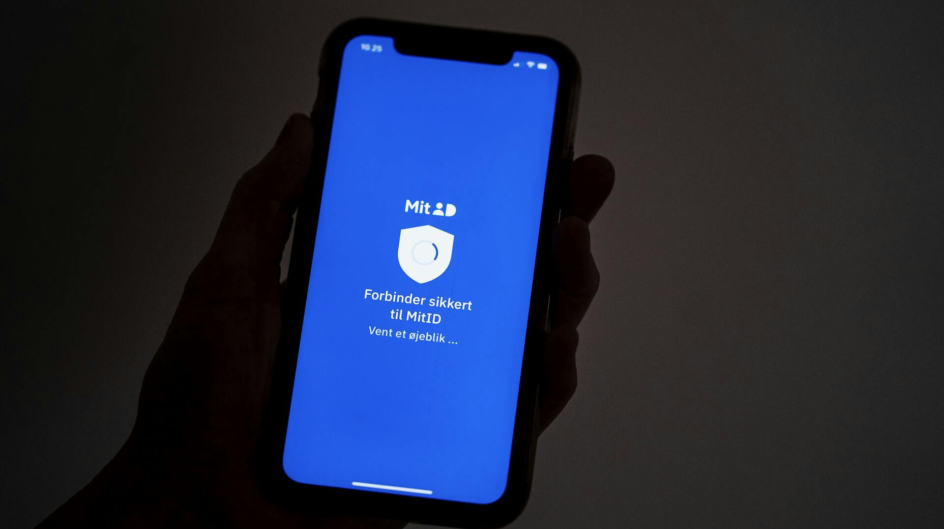 Hvis du har en telefon af ældre udgave, kan det være slut med at bruge MitID fra i dag.