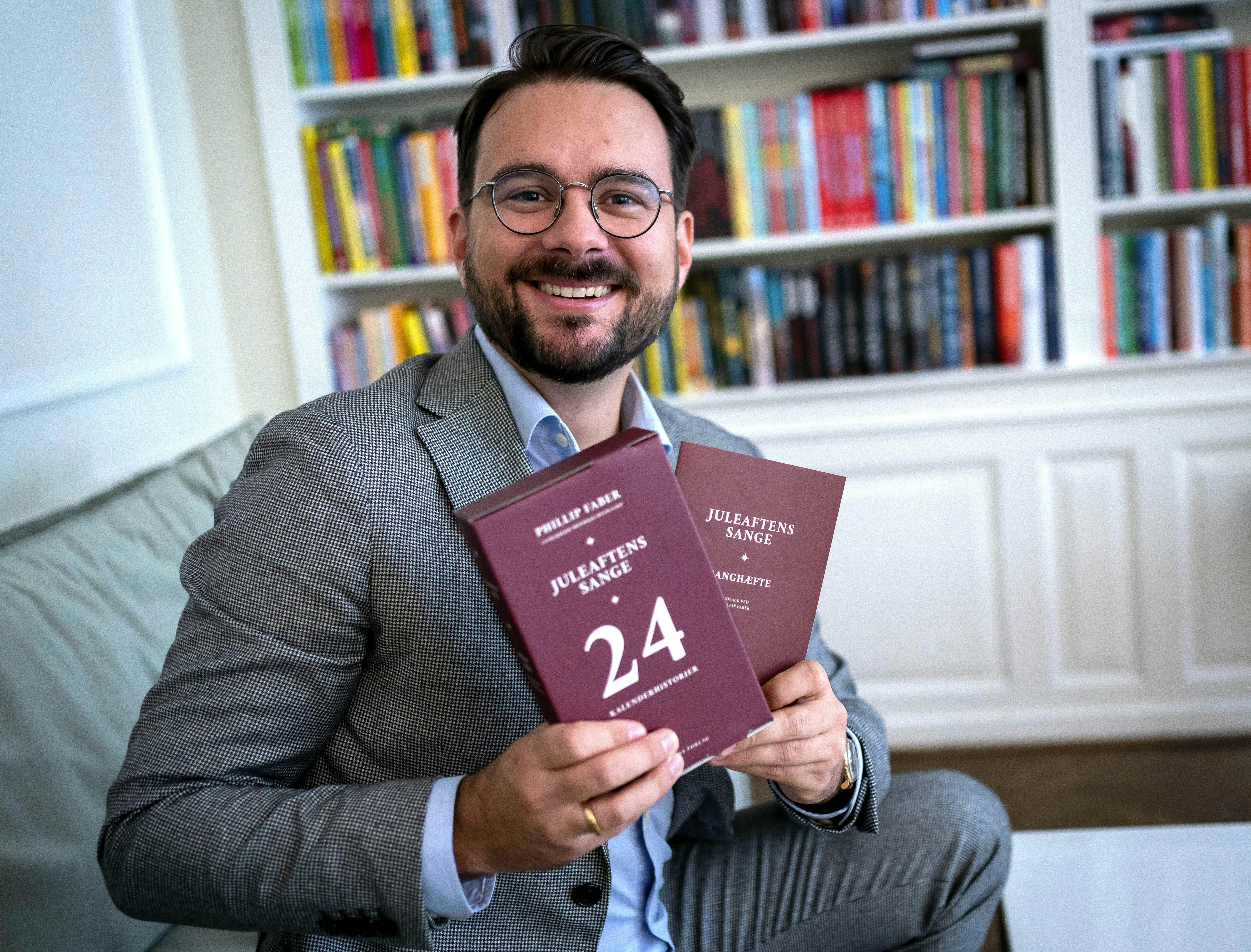 Phillip Faber og kulturminister, Jakob Engell-Schmidt tager gerne æren for, at mere end halvdelen af skolerne synger morgensang. Men der findes intet bevis for, at det er deres fortjeneste.