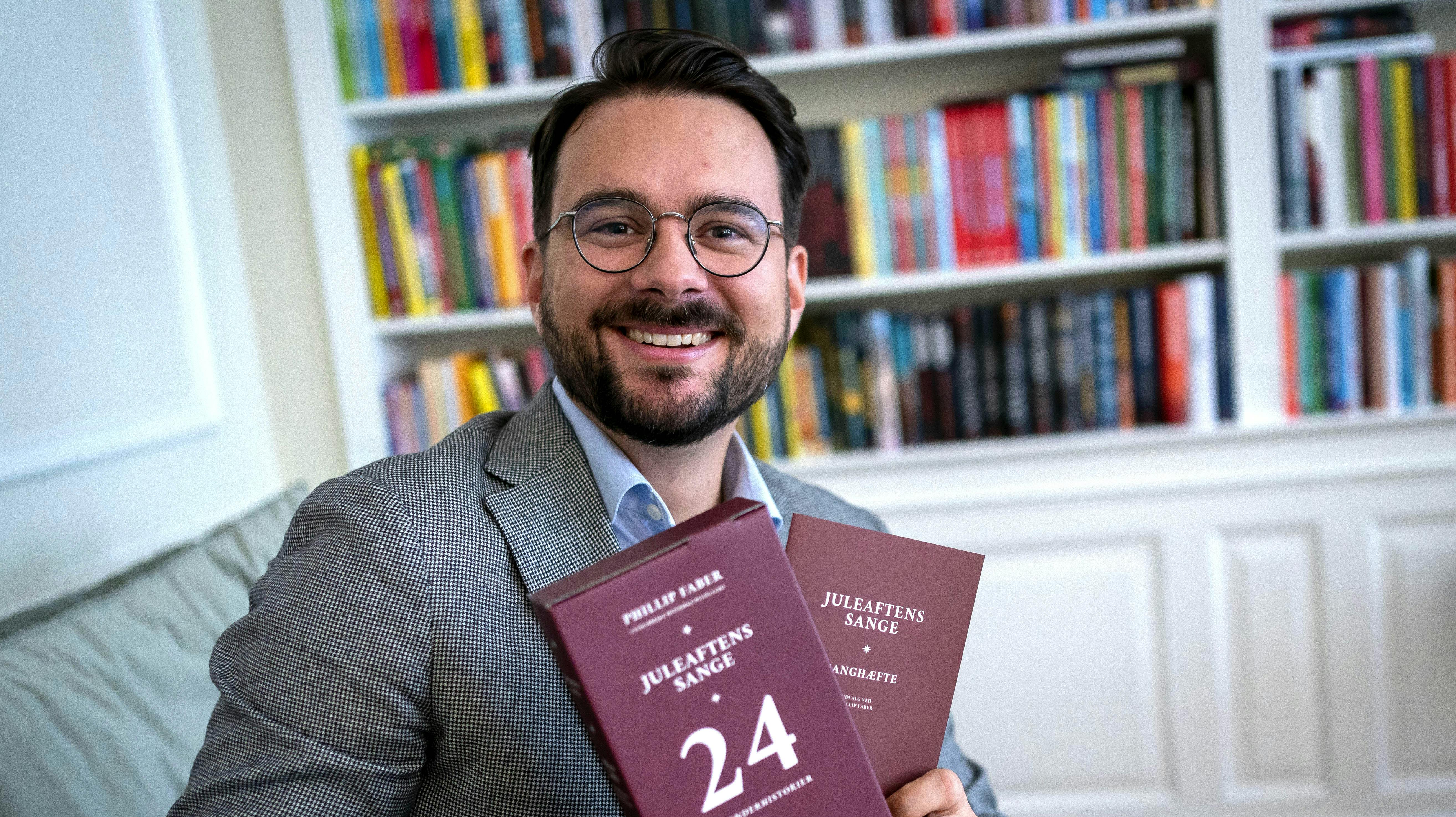Phillip Faber og kulturminister, Jakob Engell-Schmidt tager gerne æren for, at mere end halvdelen af skolerne synger morgensang. Men der findes intet bevis for, at det er deres fortjeneste.