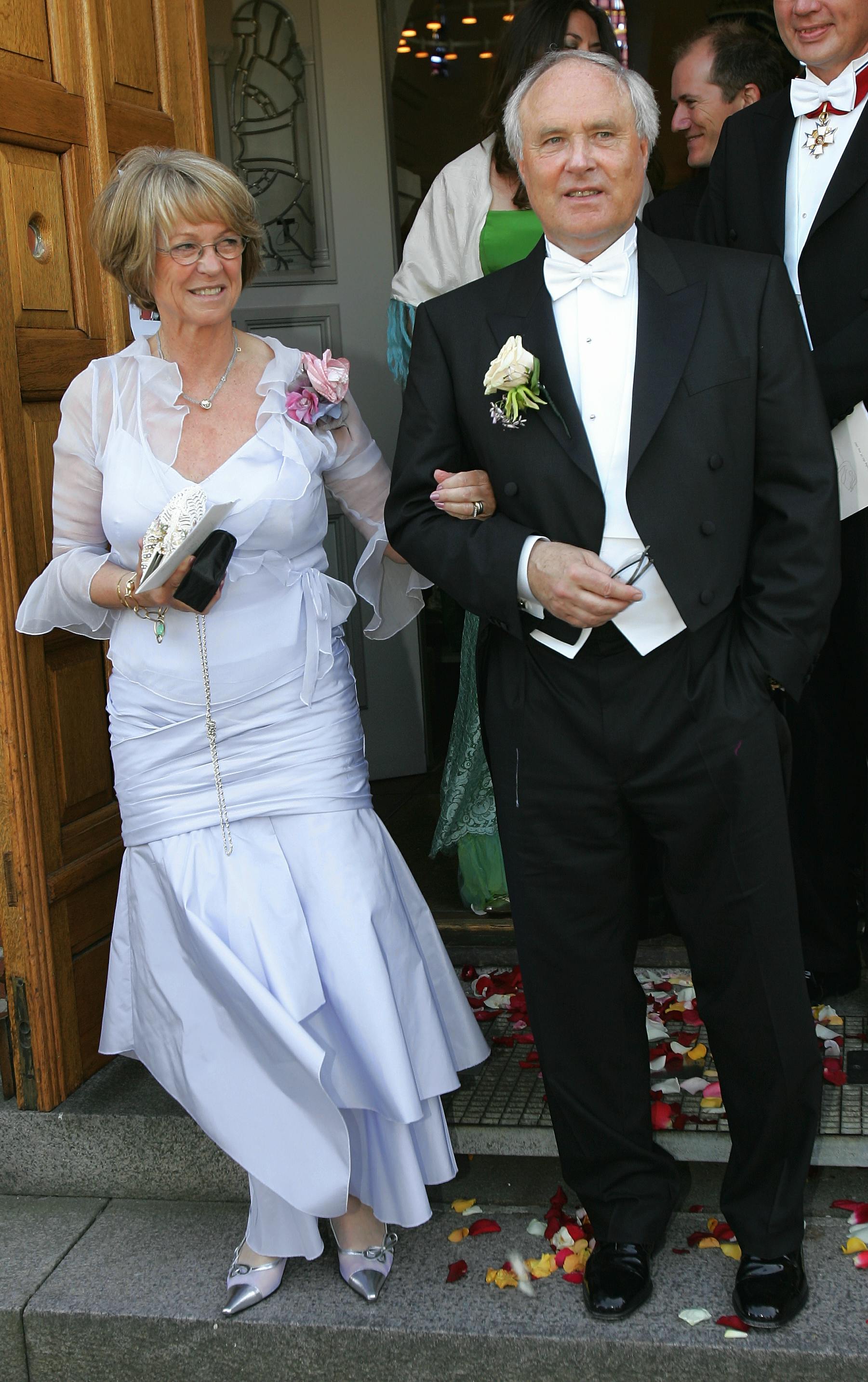 Flemming Østergaard og hustruen Inge fotograferet i 2005, hvor de var gæster til et bryllup.