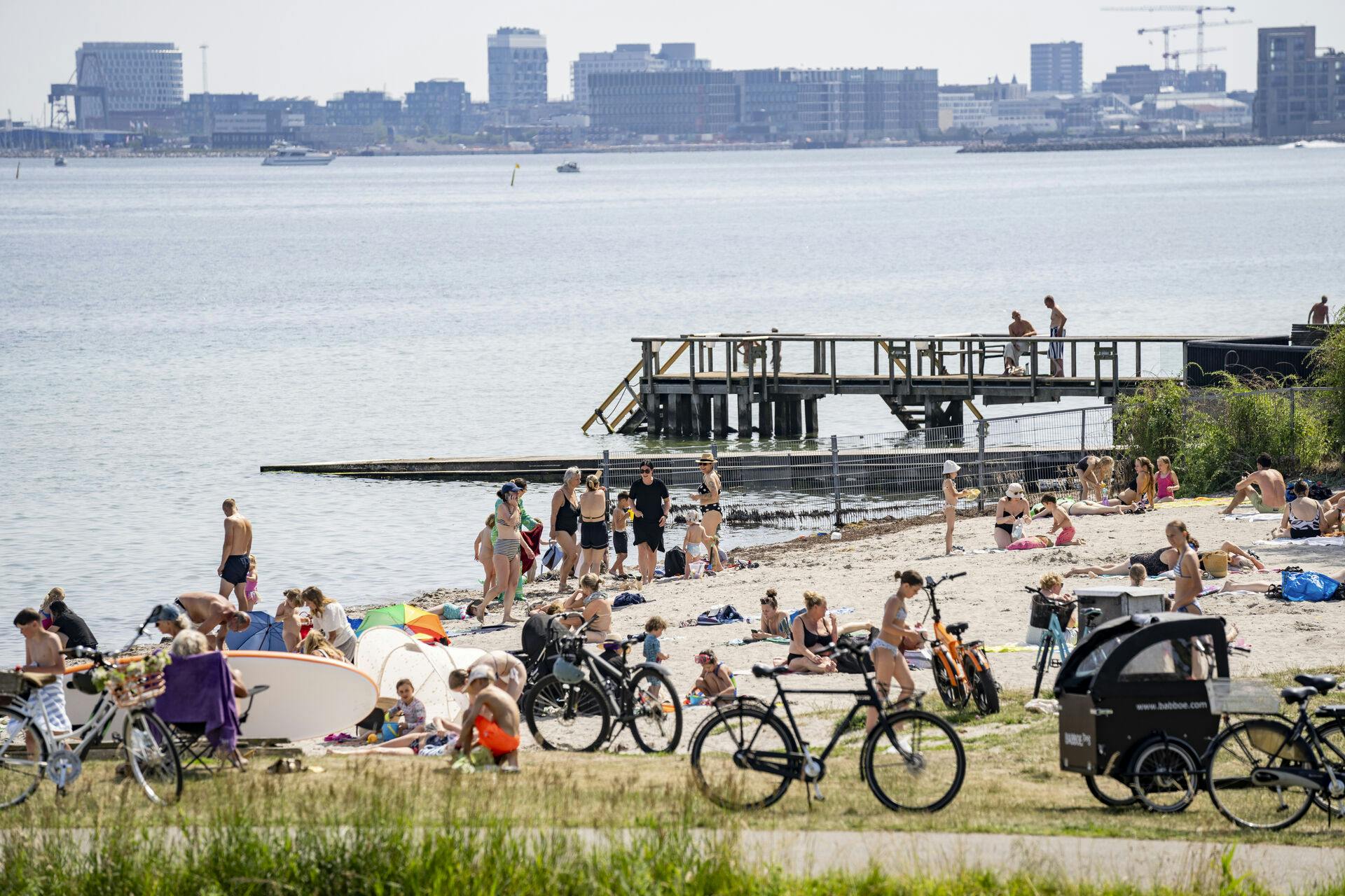 Der bliver rig mulighed for at nyde de danske strande de kommende dage. Danmark er nemlig blevet ramt af en varmebølge.