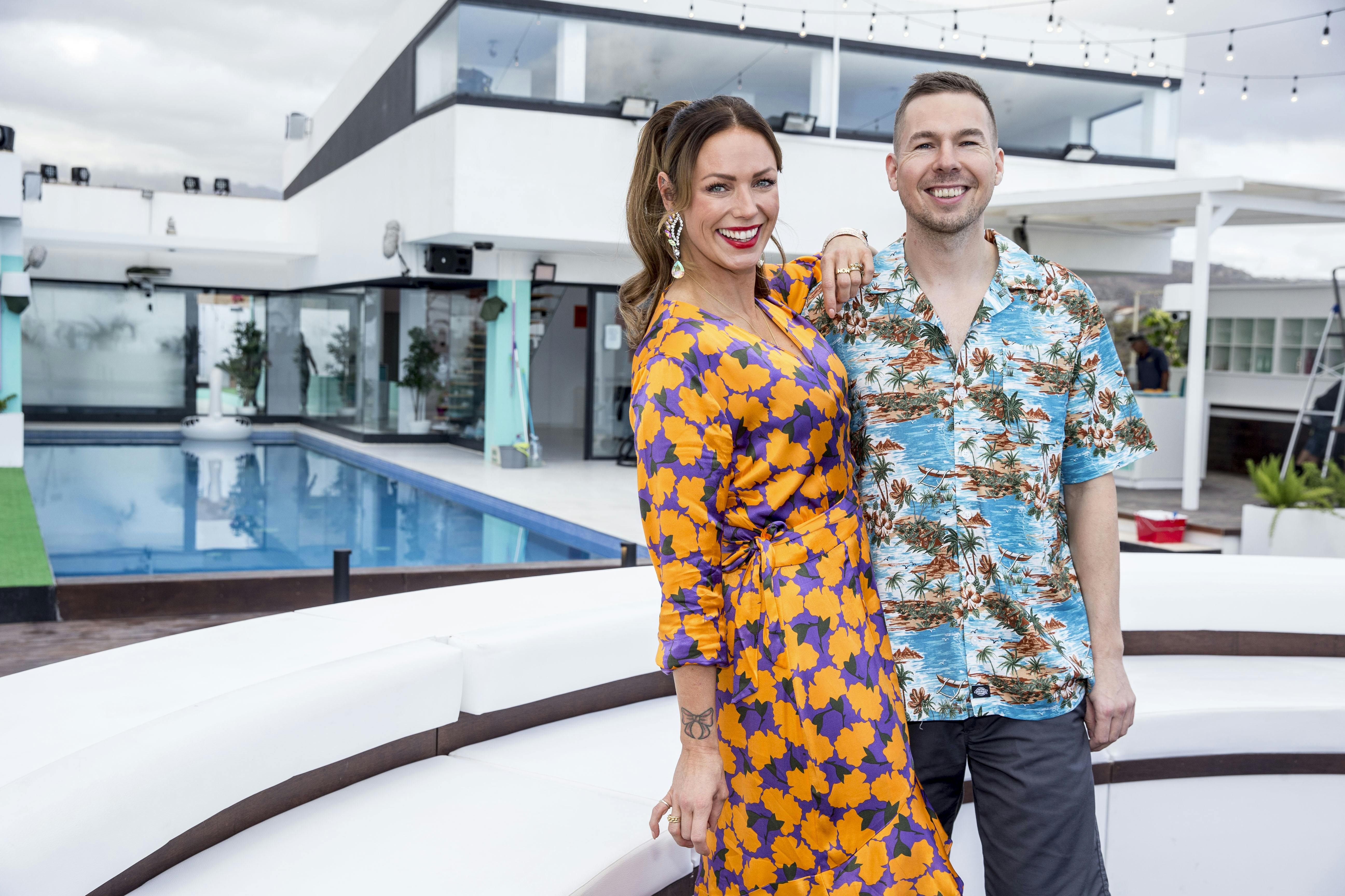 Dan Andersen med første sæsons vært, Lisbeth Østergaard, som ved nyheden om "Love Island"s tilbagevenden ytrede: - Det bliver uden mig. Been there, done that.