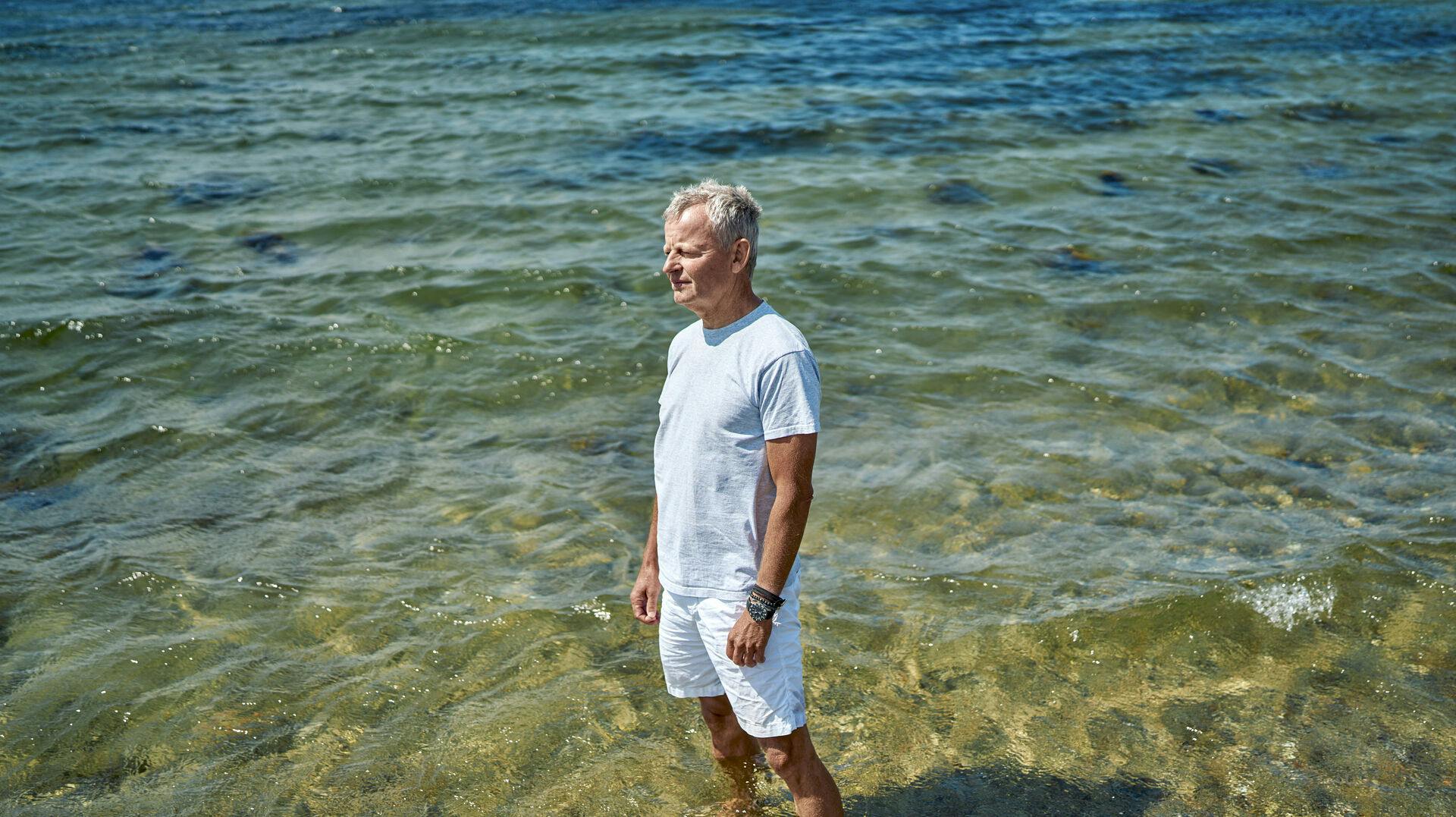 Bubber har været hele vejen rundt i den danske underholdningsbranche. Og nu får han en pris for indsatsen.