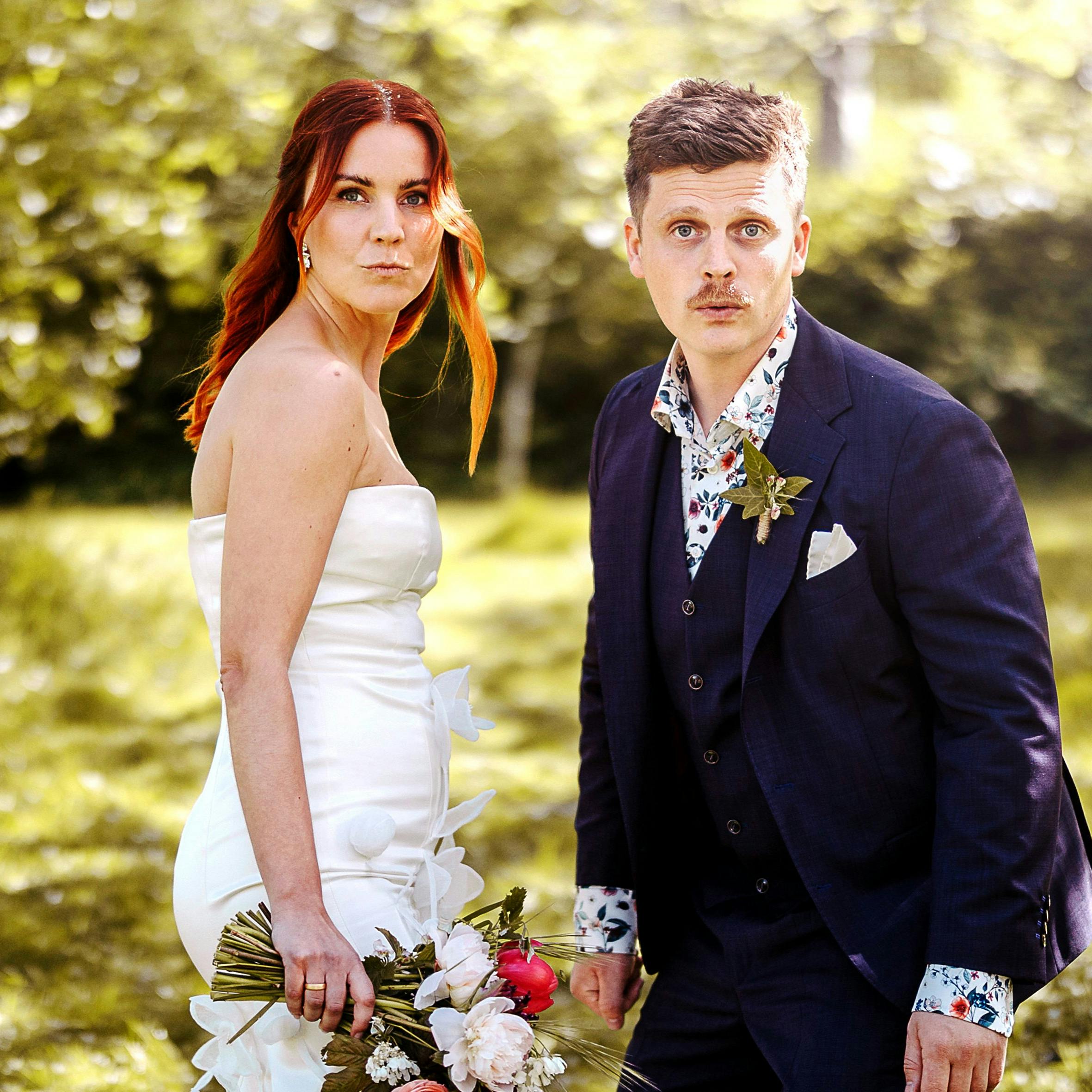 Amalie og Otto viser lignende personlighedstyper, da den kort efter deres første møde står på bryllupsfotografering.
