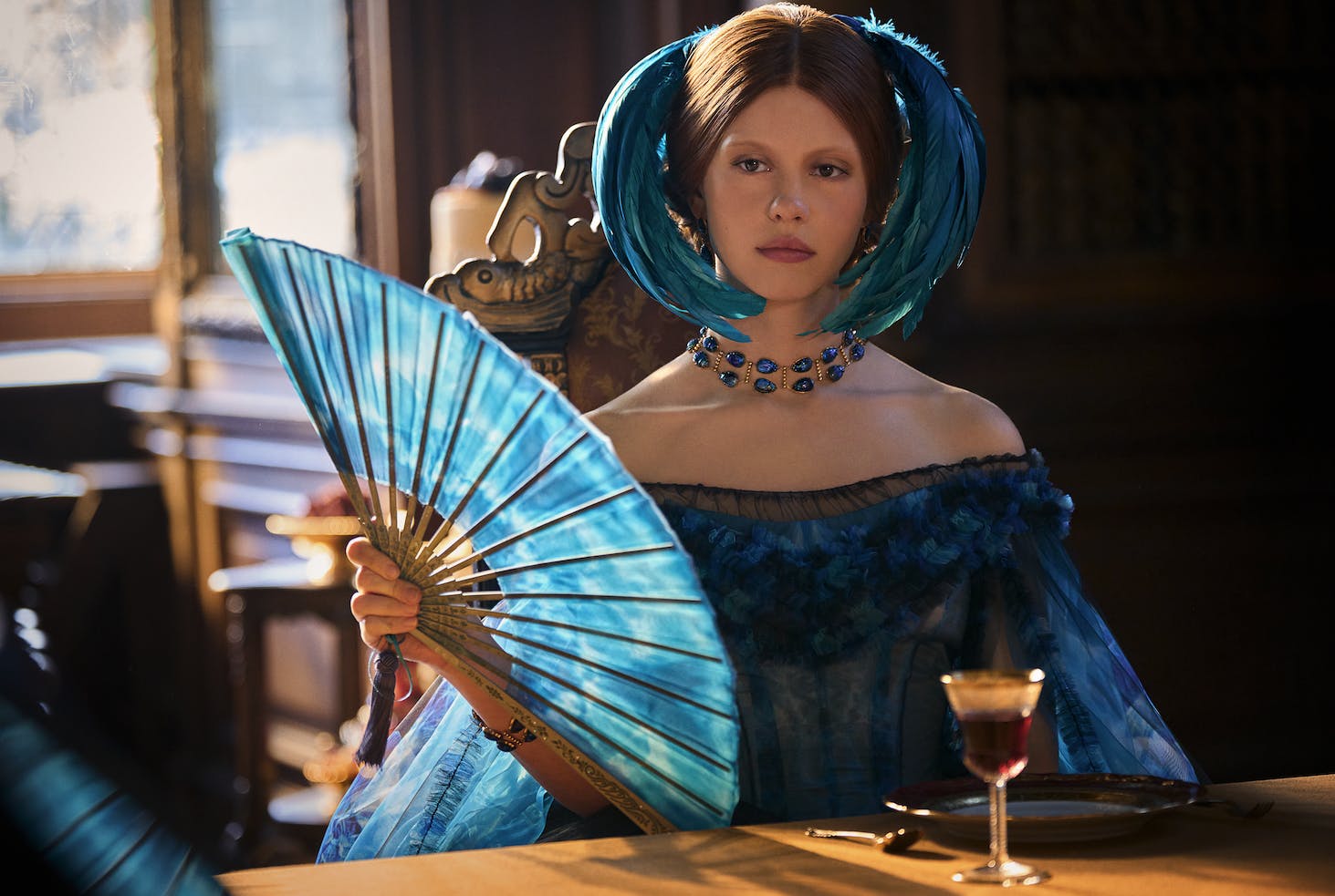 Mia Goth i rollen som Elizabeth. Goth har tidligere medvirket i "X", "Infinity Pool", "Pearl" og "A Cure for Wellness". 