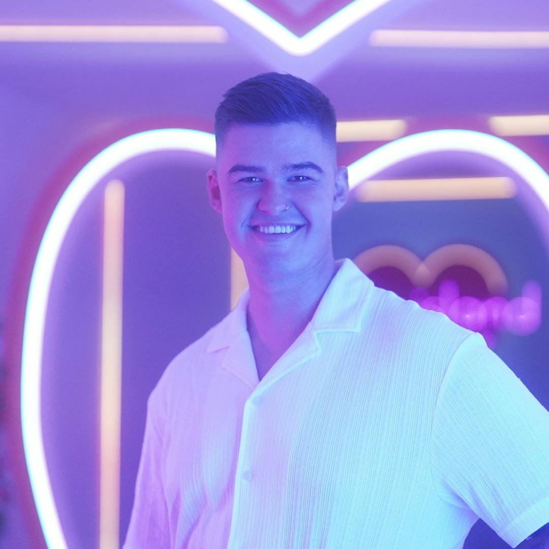 William er ikke bleg for at sige sin mening, og det deler vandene i "Love Island".