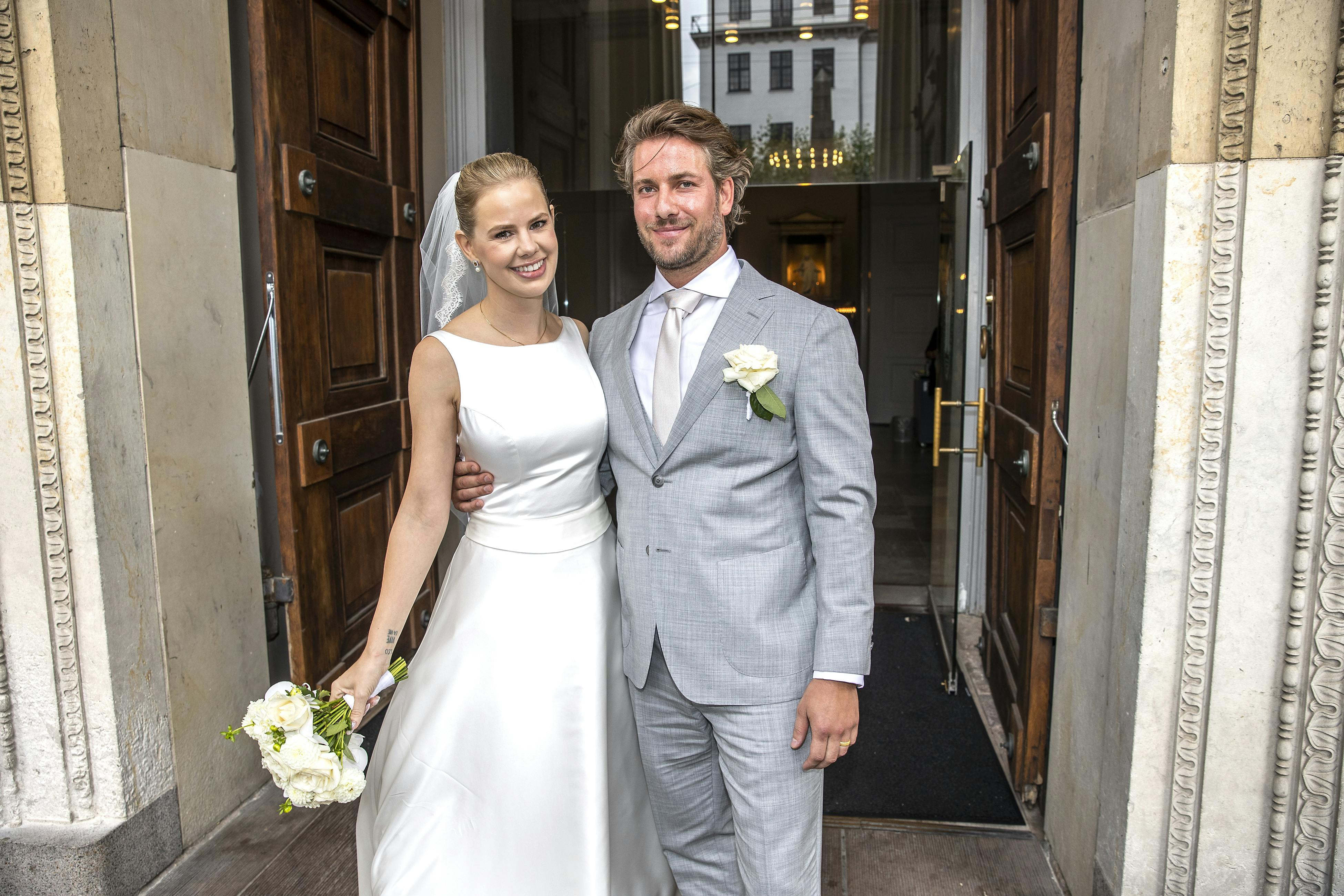 Julie Zangenberg har siden 2023 kunnet kalde Andreas Bagh sin ægtemand.