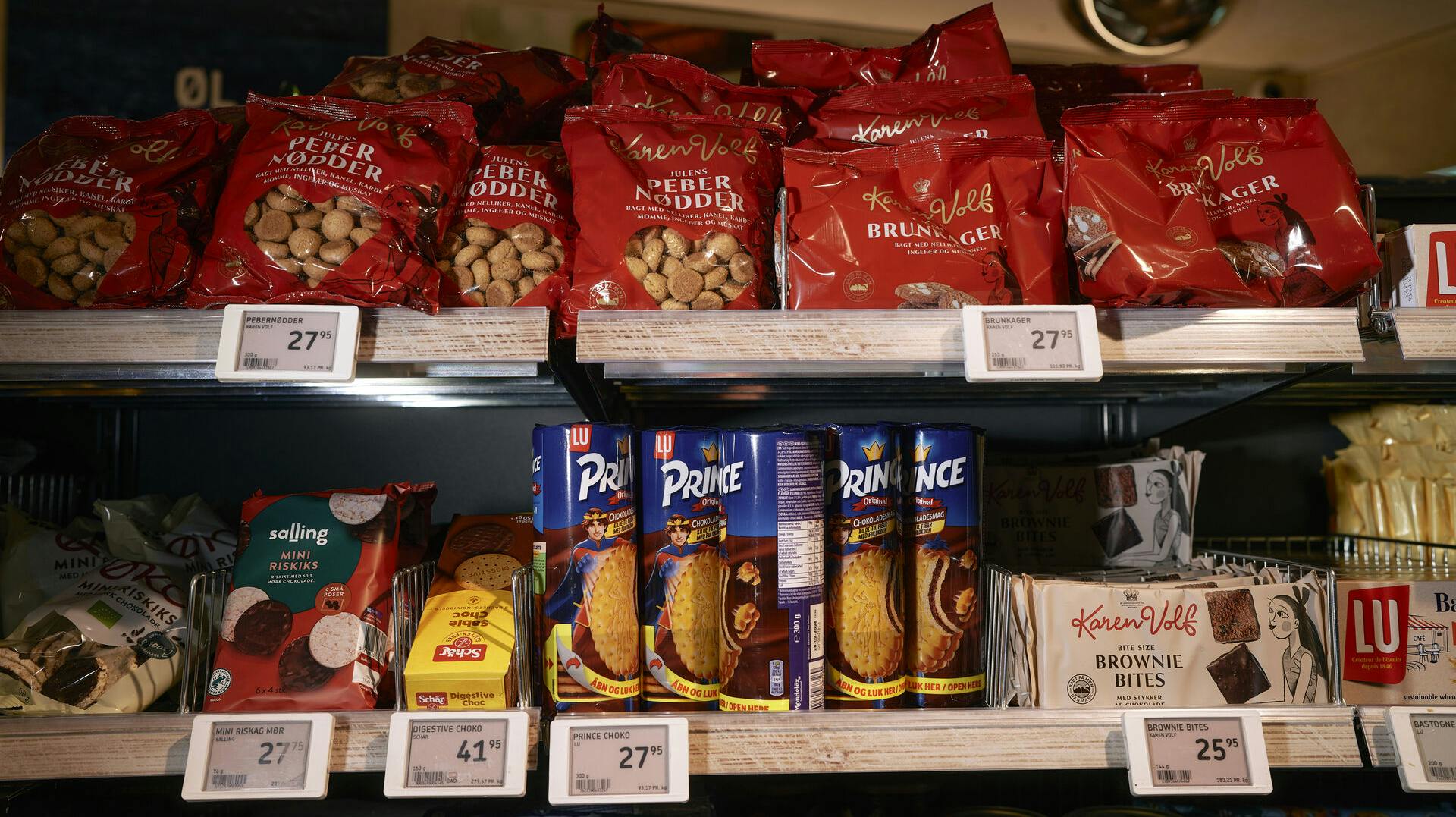 Salling Group lover lavere priser på kaffe og chokolade, når afgiften fjernes.