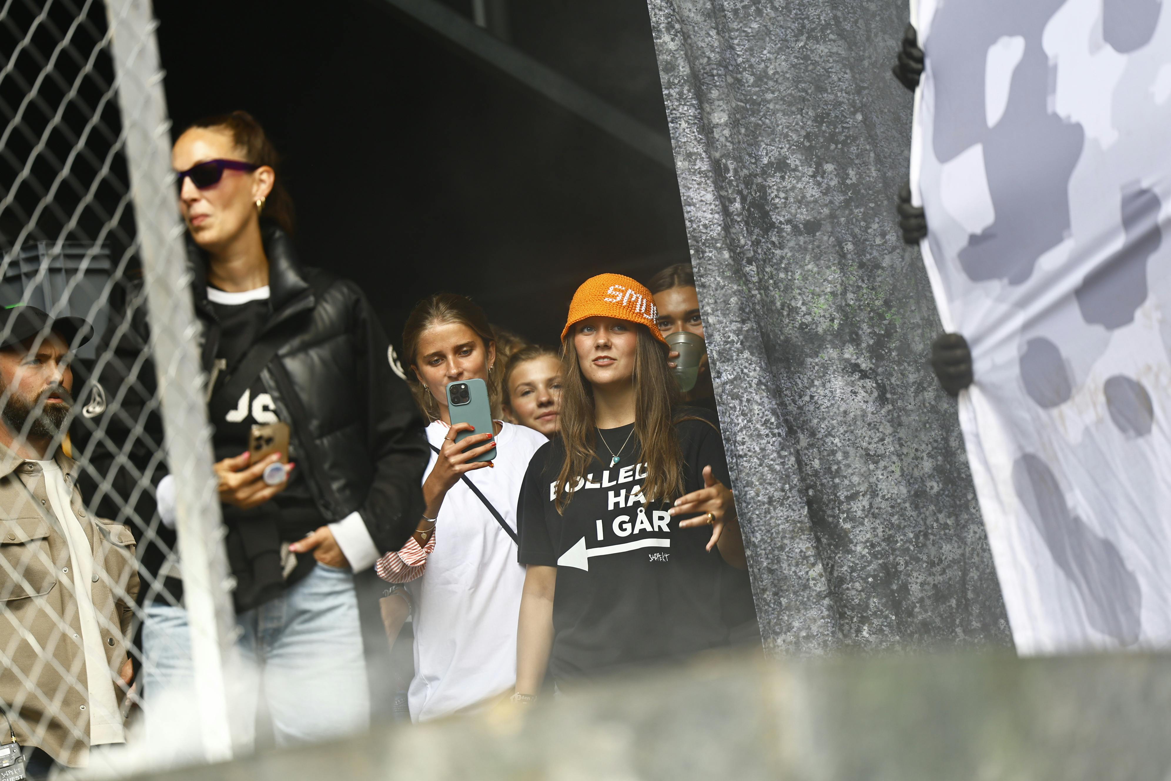 Her ses prinsessen i den omtalte t-shirt.