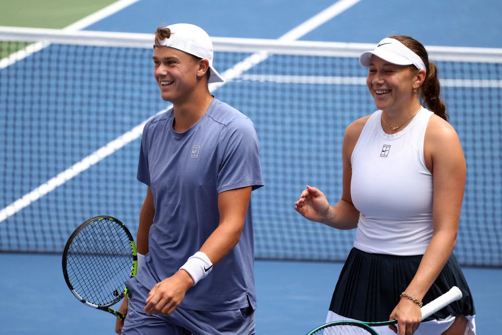 Holger Rune dannede par med Amanda Anisimova i US Opens mixeddouble-turnering.&nbsp;&nbsp;