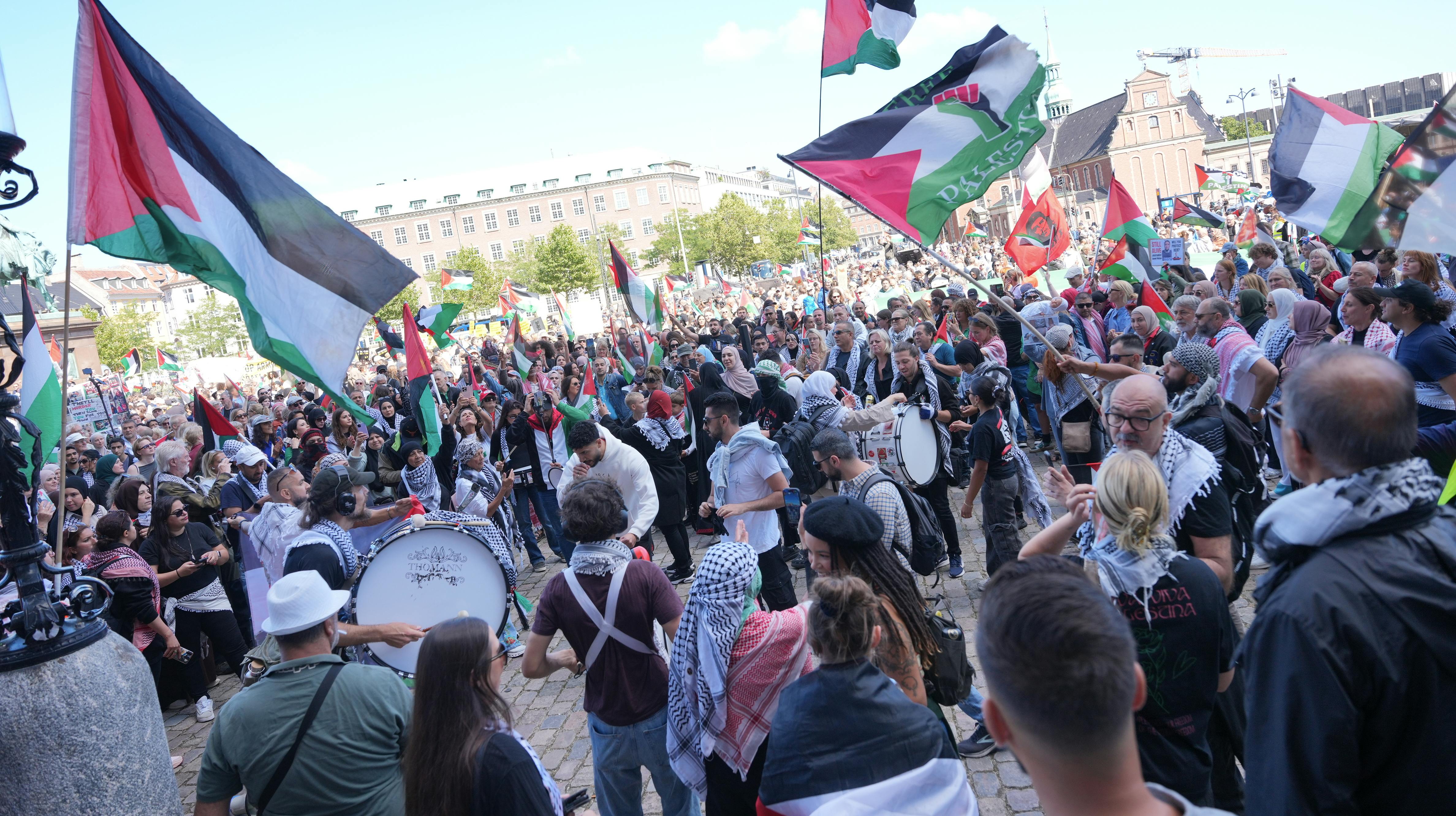 Demonstration for et frit Palæstina går gennem København søndag den 24. august 2025.