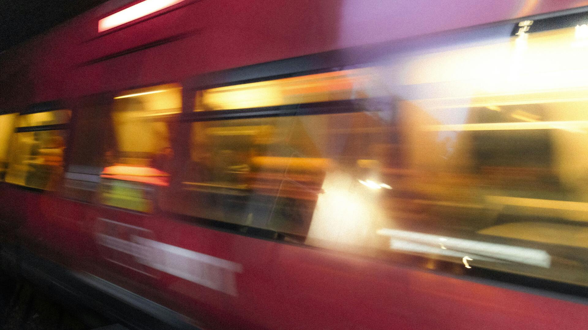Der er indsat togbusser på grund af signalfejlen, oplyser DSB.