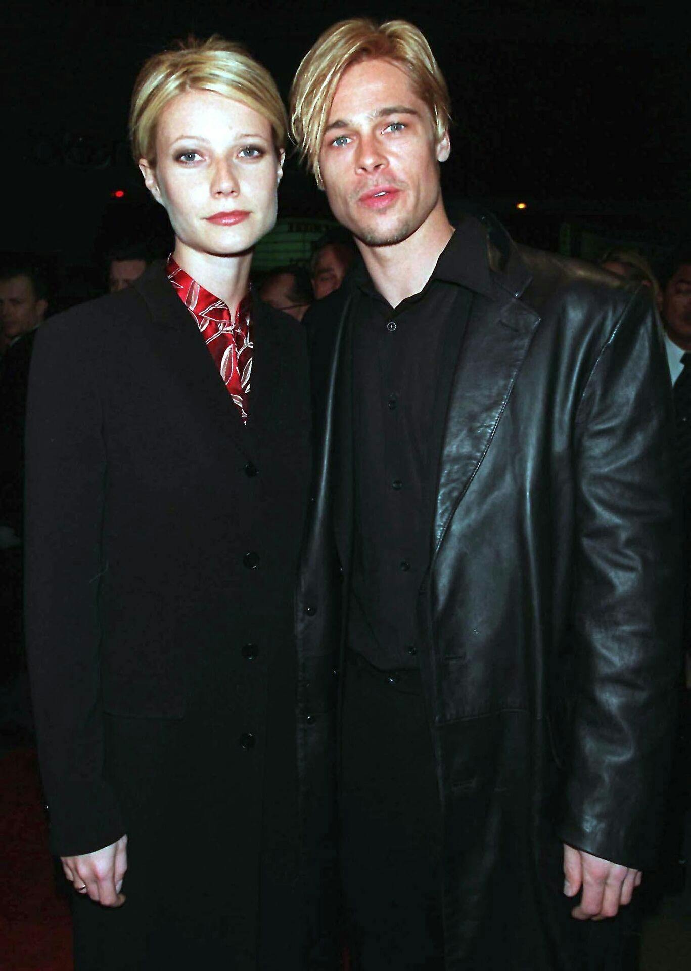 Gwyneth Paltrow og Brad dannede par og matchede frisurer i 90'erne.