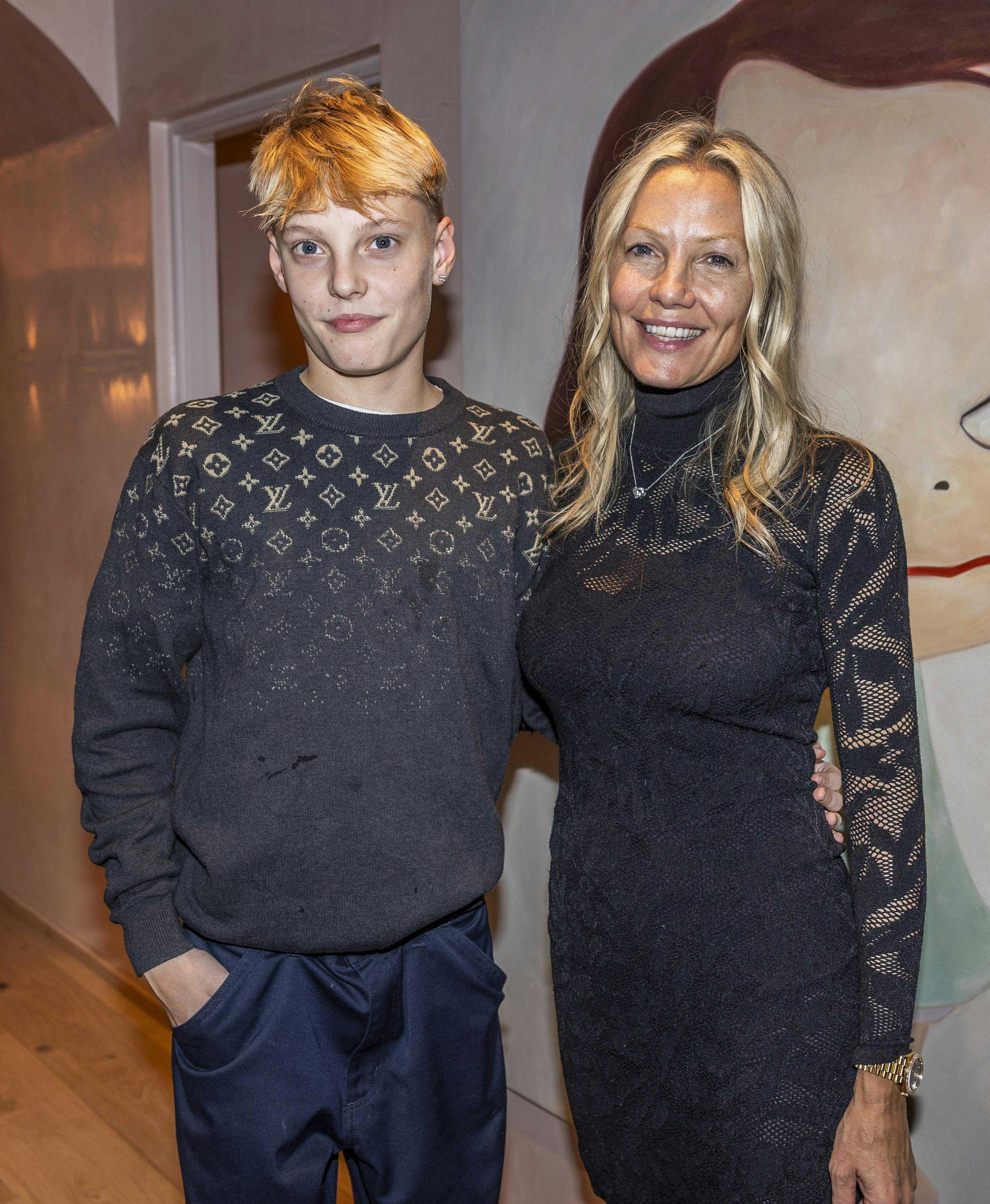 Nicolas, Caroline Fleming