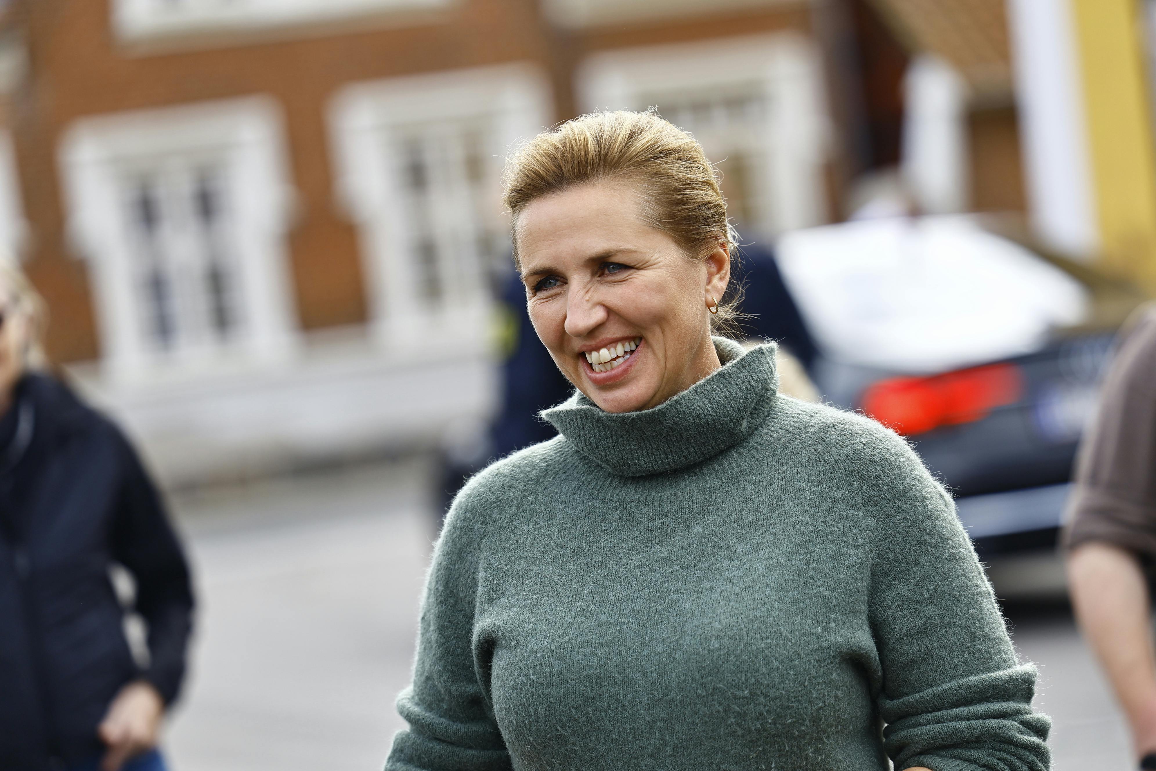 Mette Frederiksen siger nu undskyld.