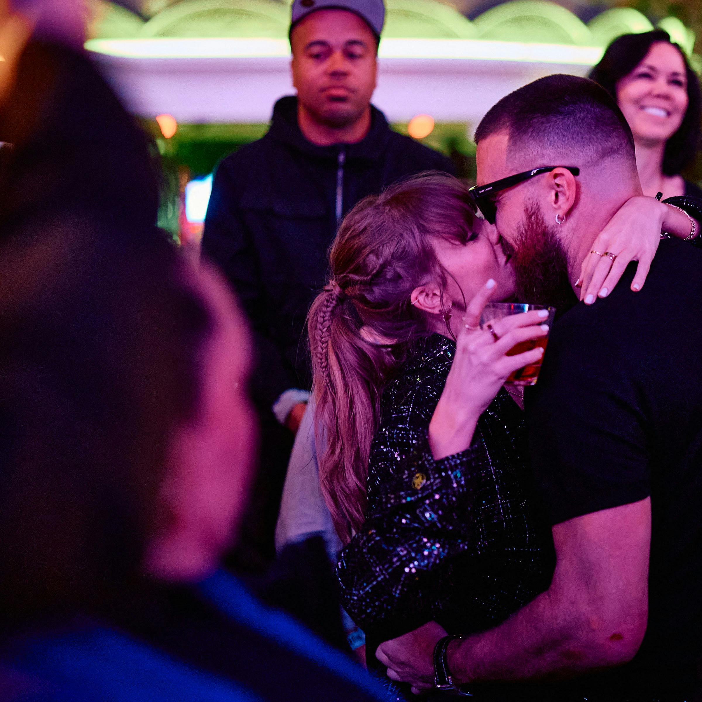 Taylor Swift og Travis Kelce har dannet par siden 2023.