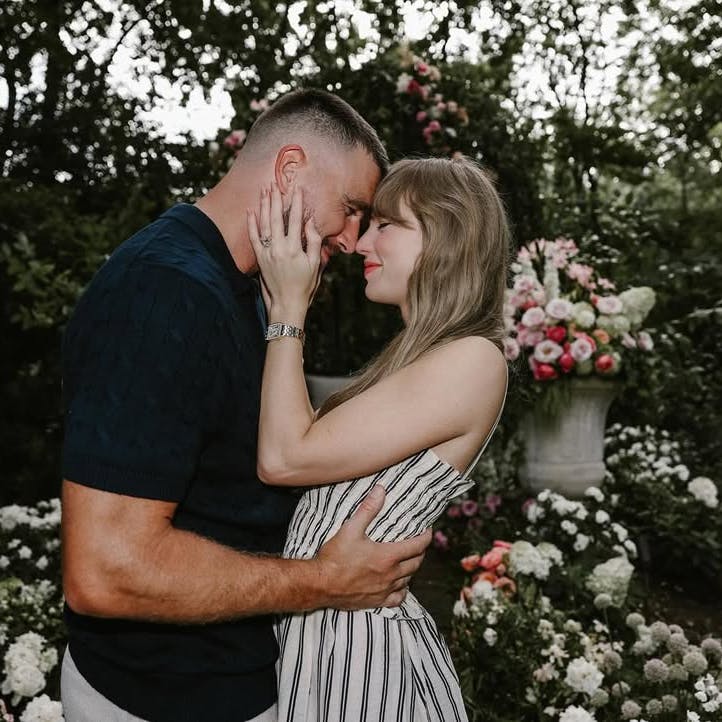 https://imgix.seoghoer.dk/2025-08-27/Your-English-teacher-and-your-gym-teacher-are-getting-married---%281%29.jpg