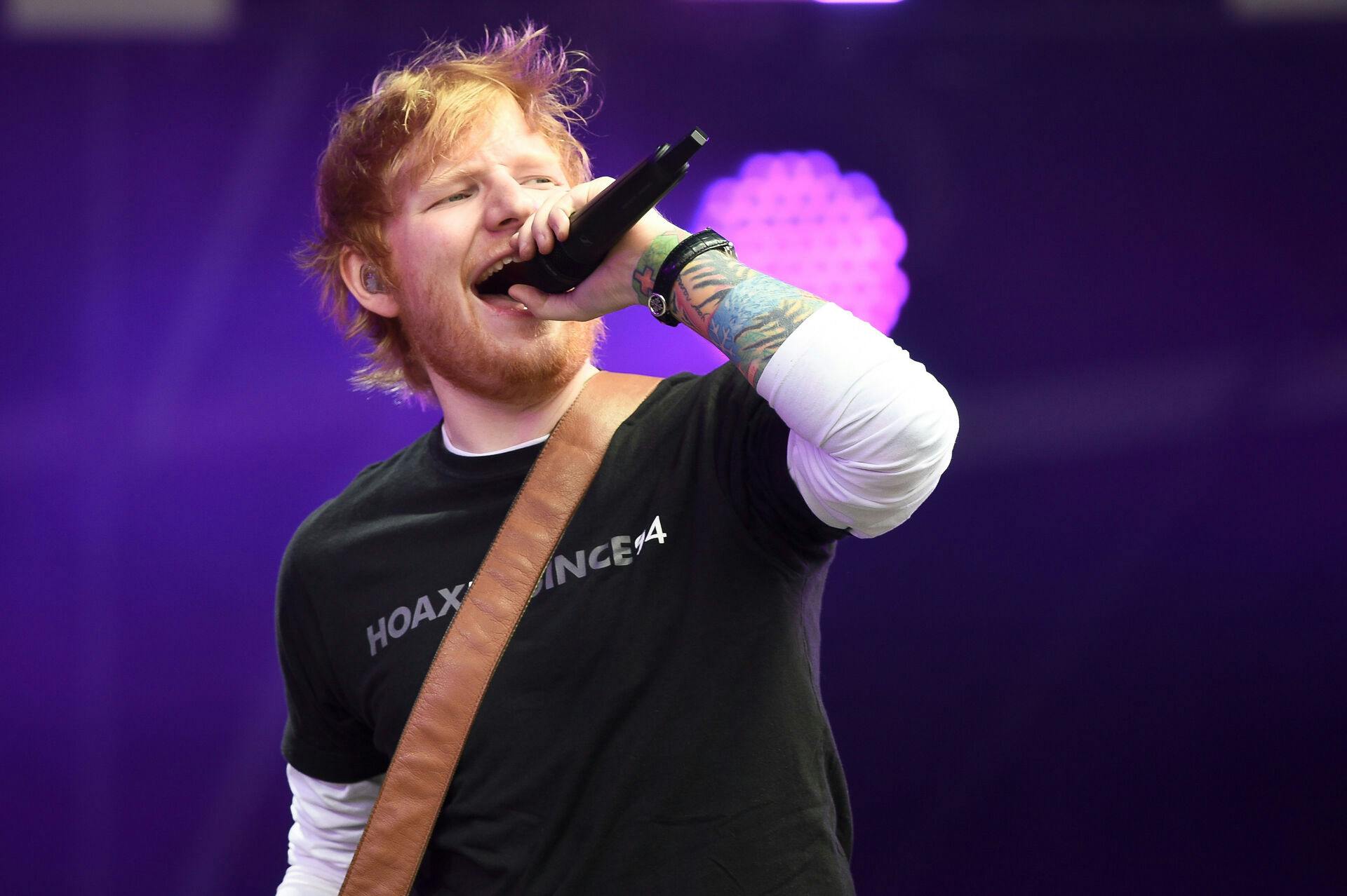 Ed Sheeran har både oplevet ikke at have noget sted at bo - og eje ejendomme for et fuldstændig vanvittigt beløb.