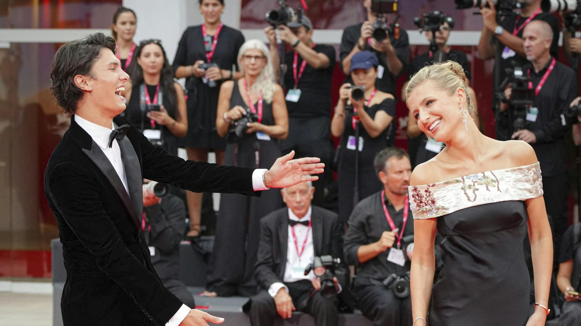 Nikolai og Benedikte til filmfestival i Venedig.